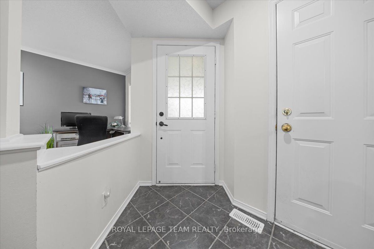 115 Fairlop Way Property Photo 4