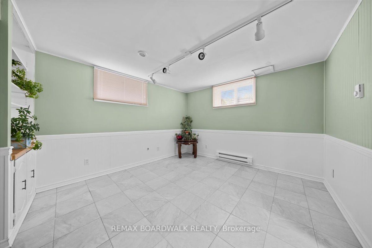 201 Linda Loop Property Photo 26