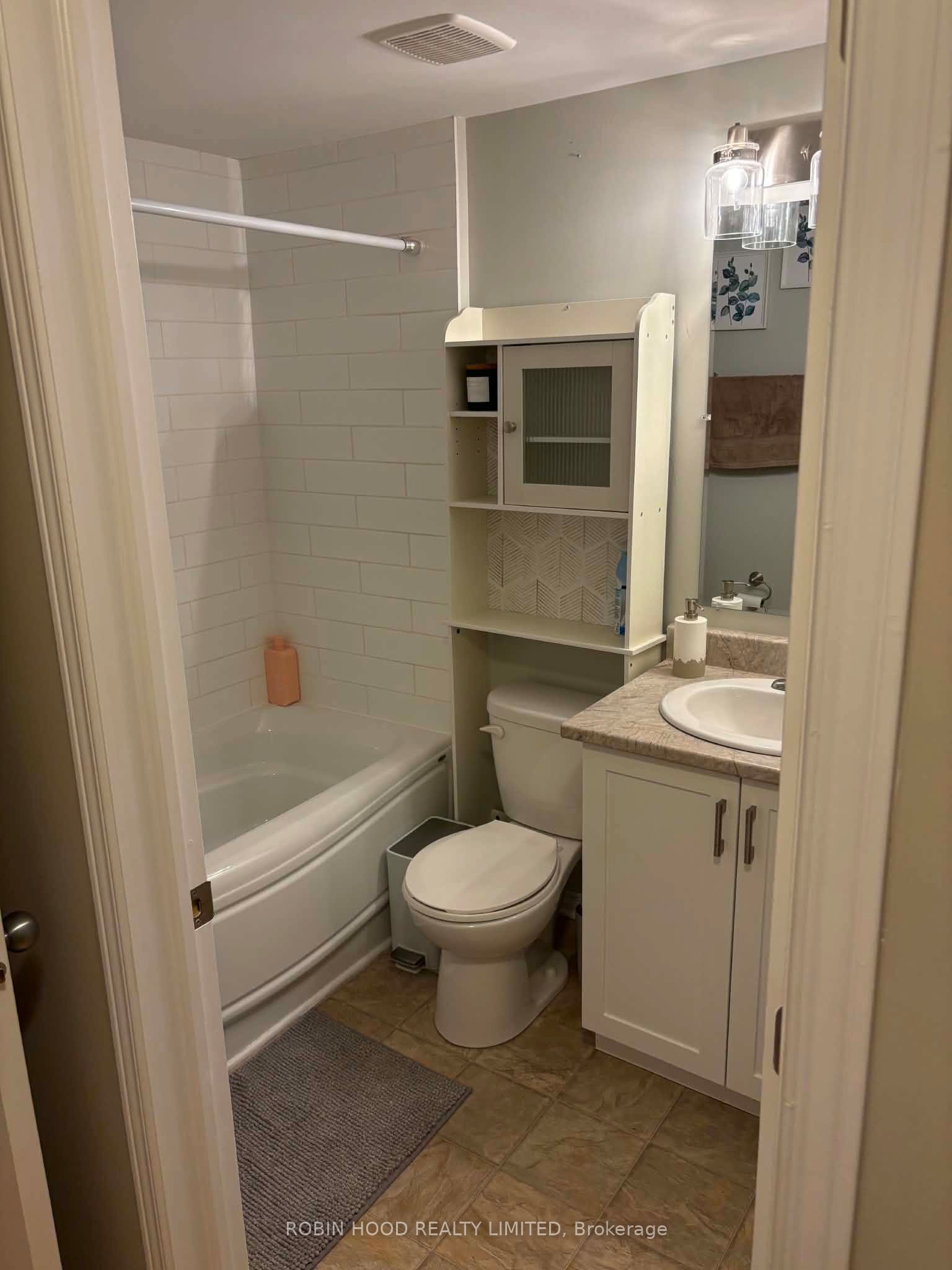 3275 St Joseph Boulevard 211 Property Photo 9