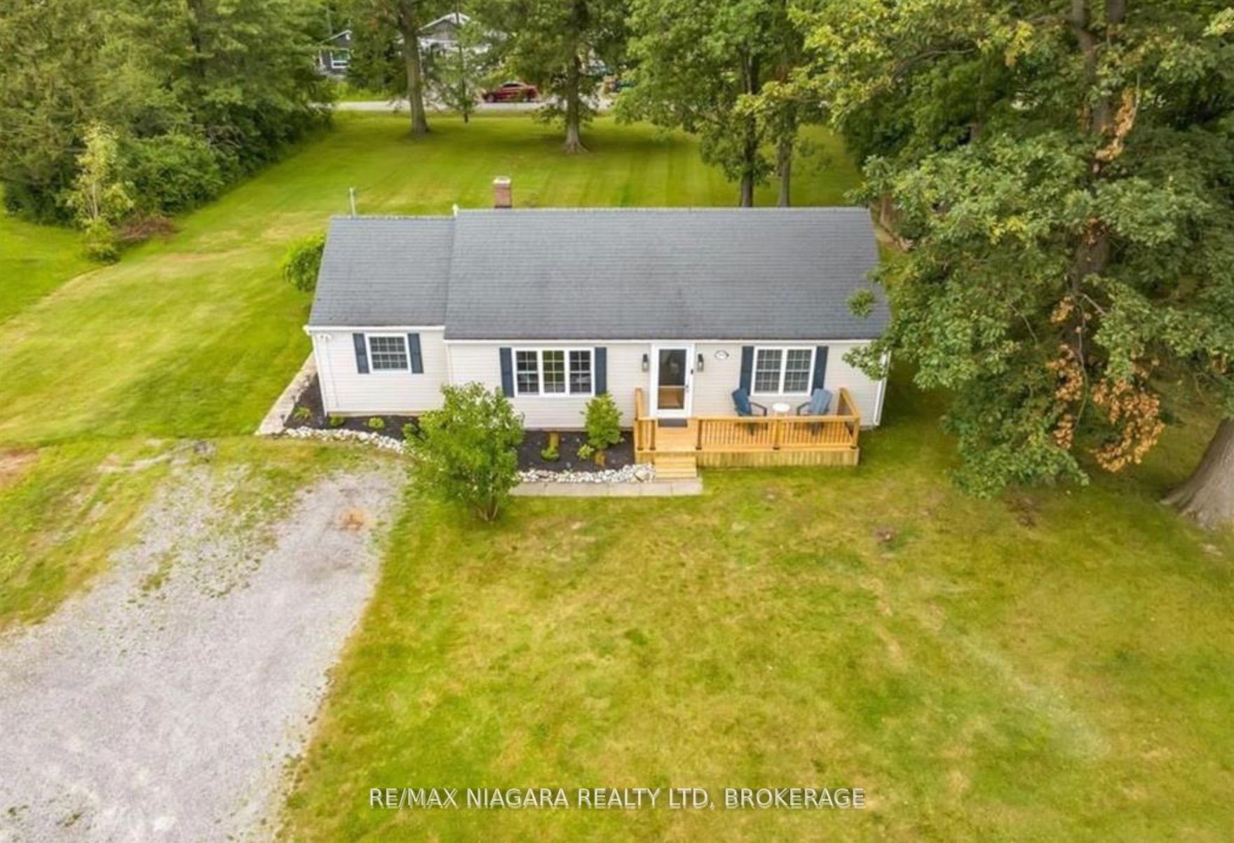 1970 Garrison Road Property Photo 3