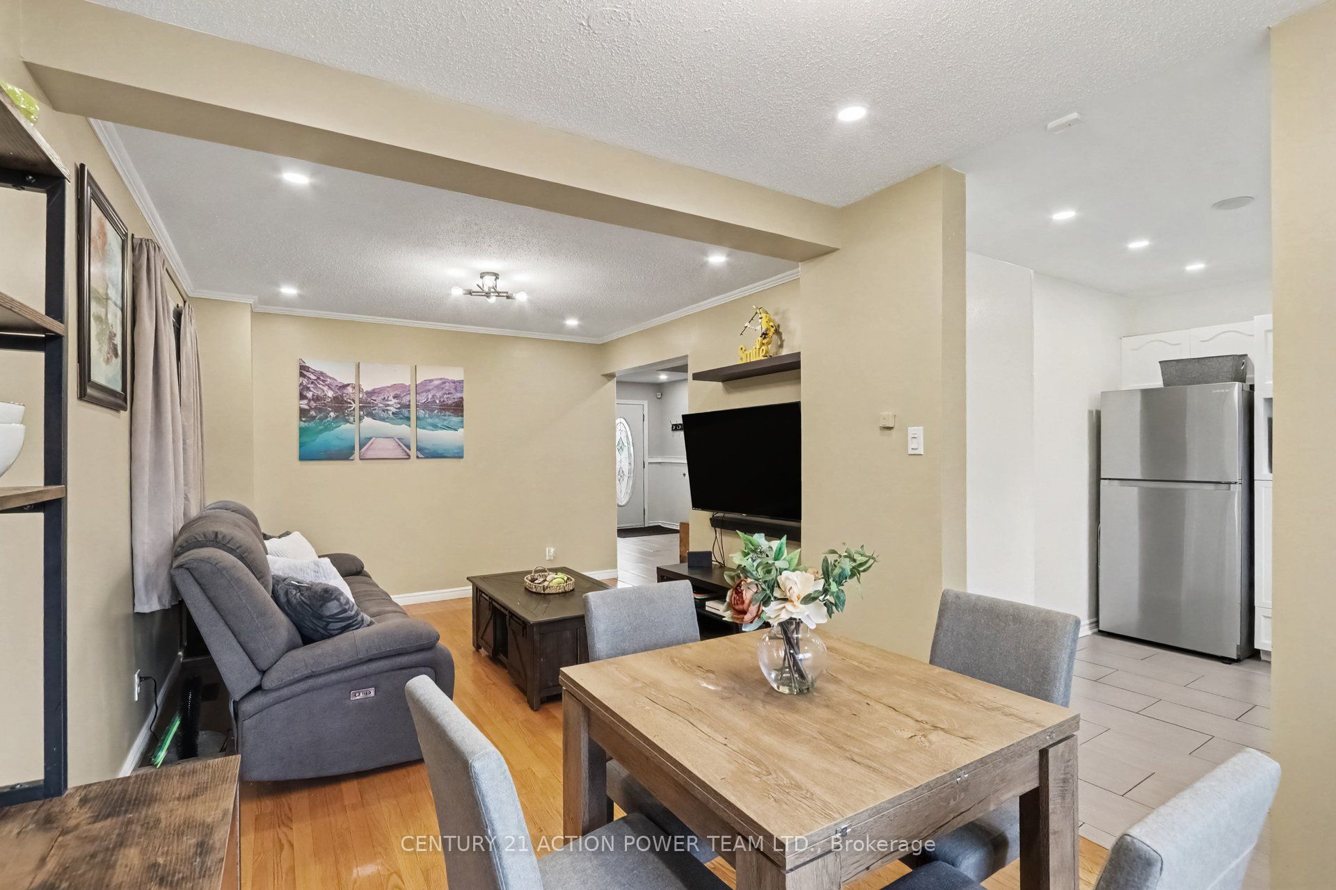 1675 Lacombe Drive Property Photo 8