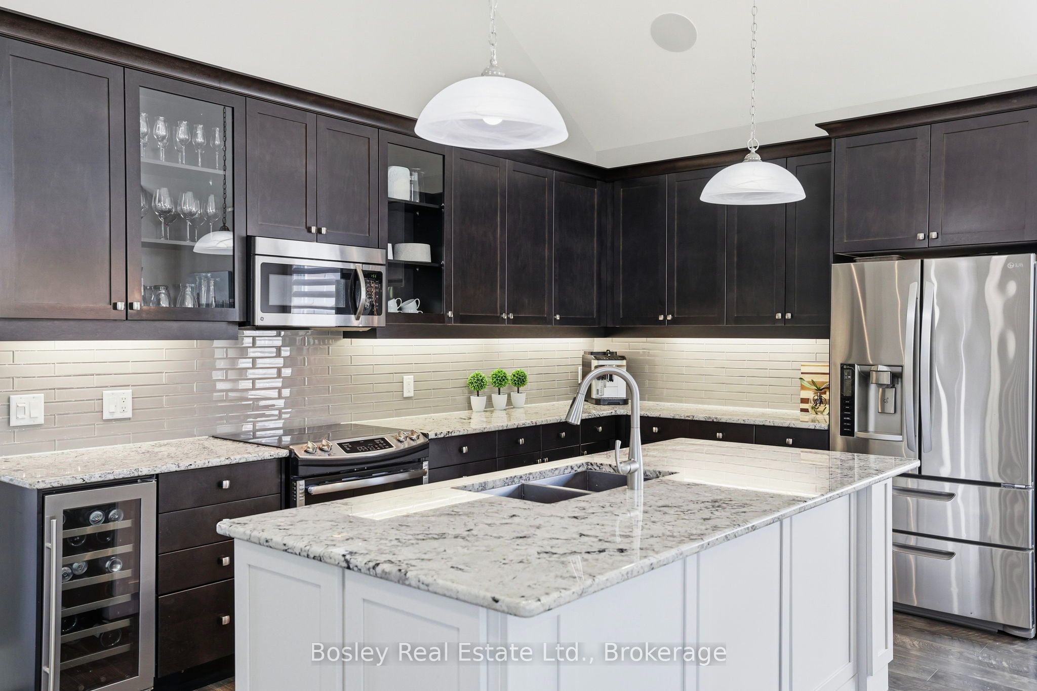 104 Snow Apple Crescent Property Photo 11