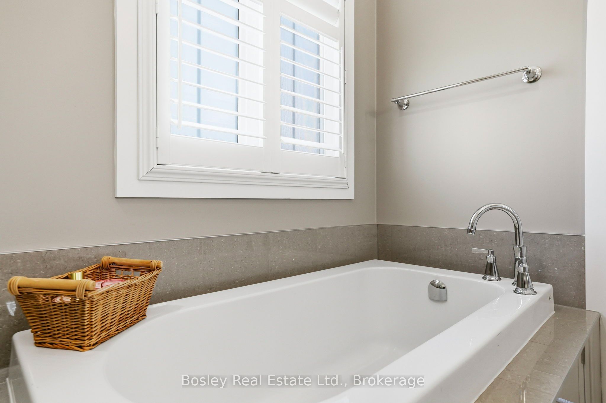104 Snow Apple Crescent Property Photo 22