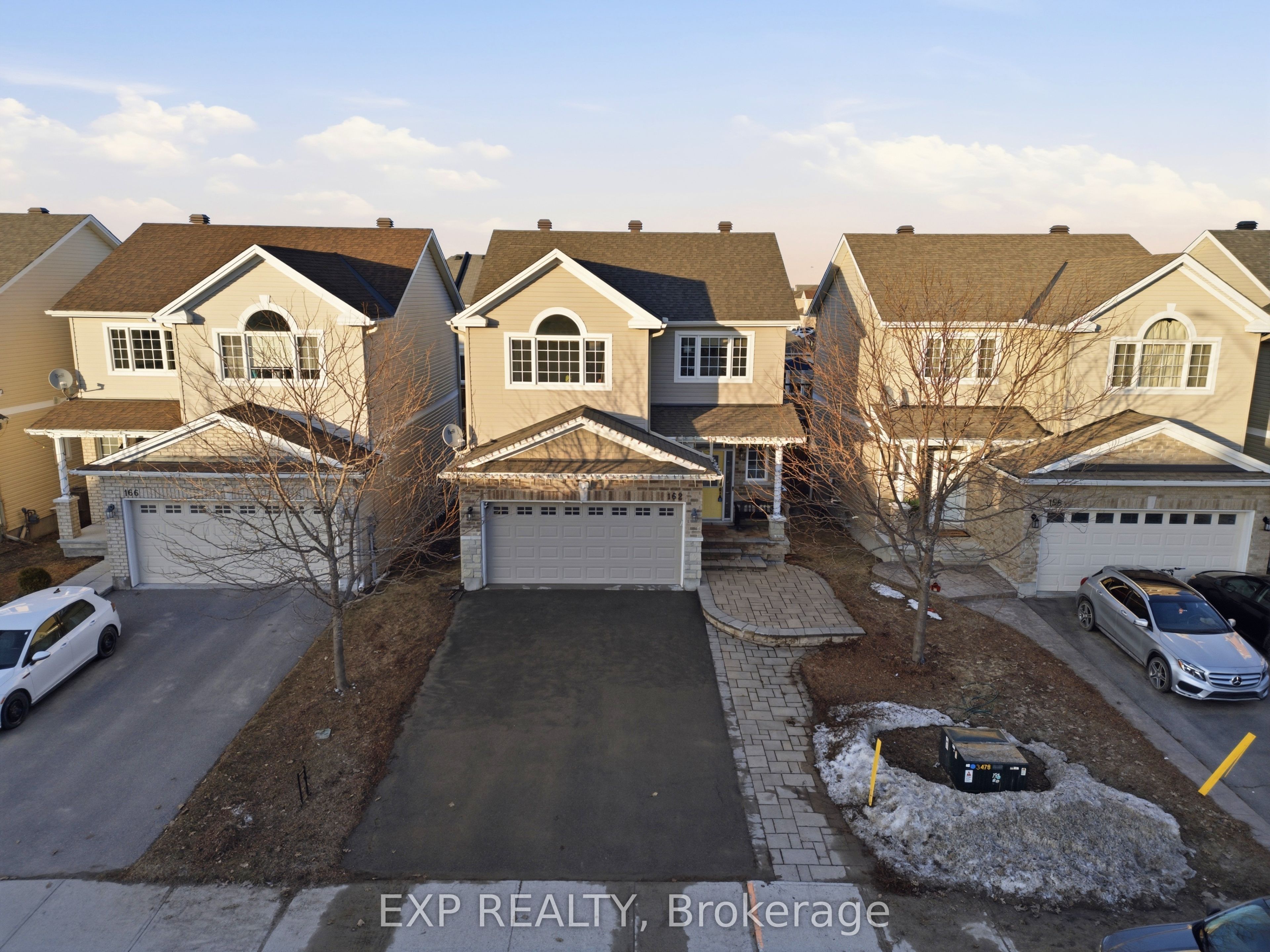 162 Bert Hall Street Property Photo 4