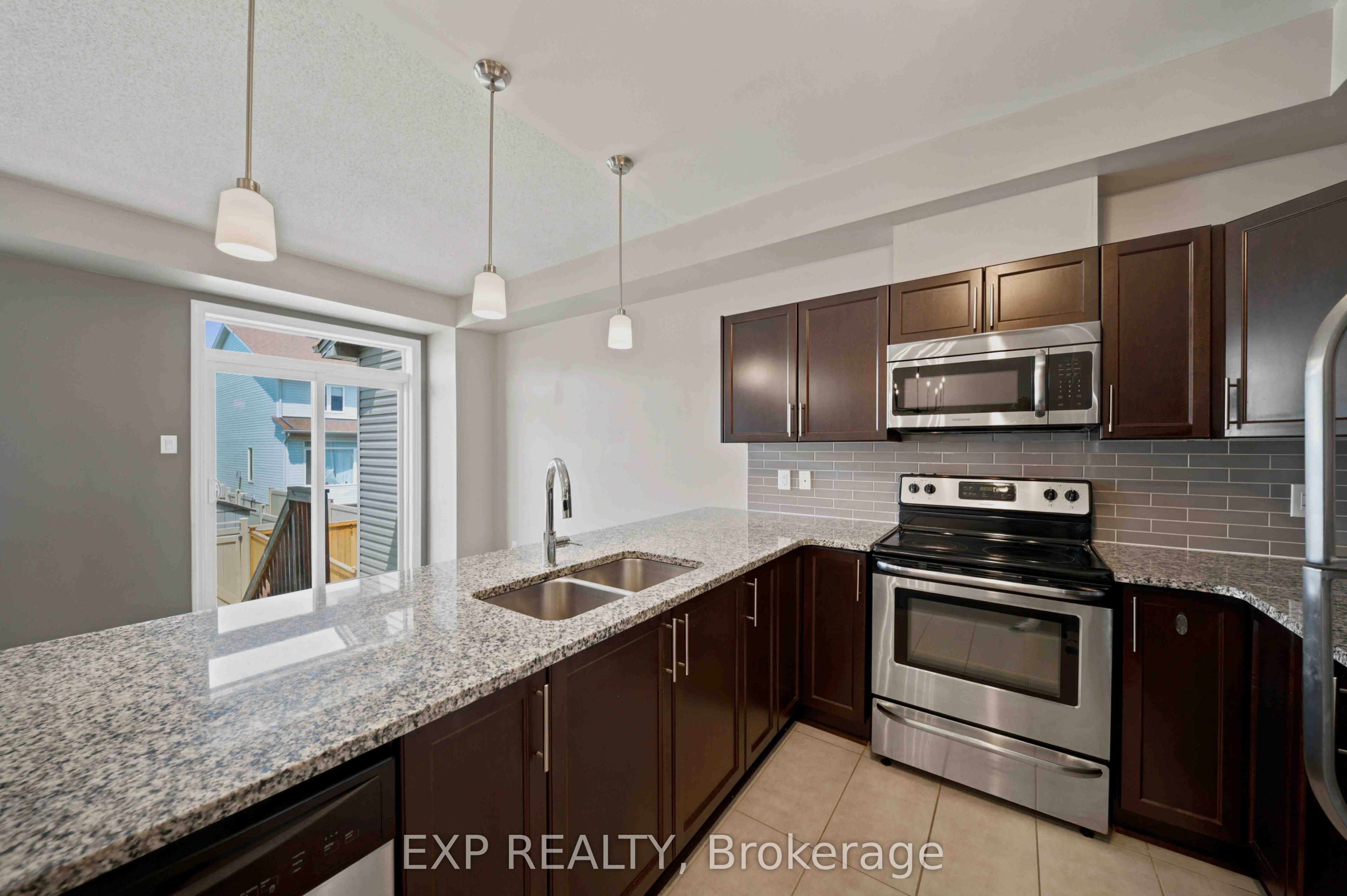 615 Spring Valley Drive Property Photo 6