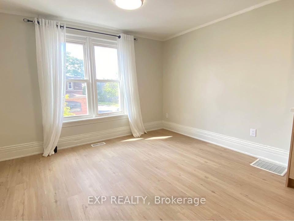 36 Front Street N Property Photo 3