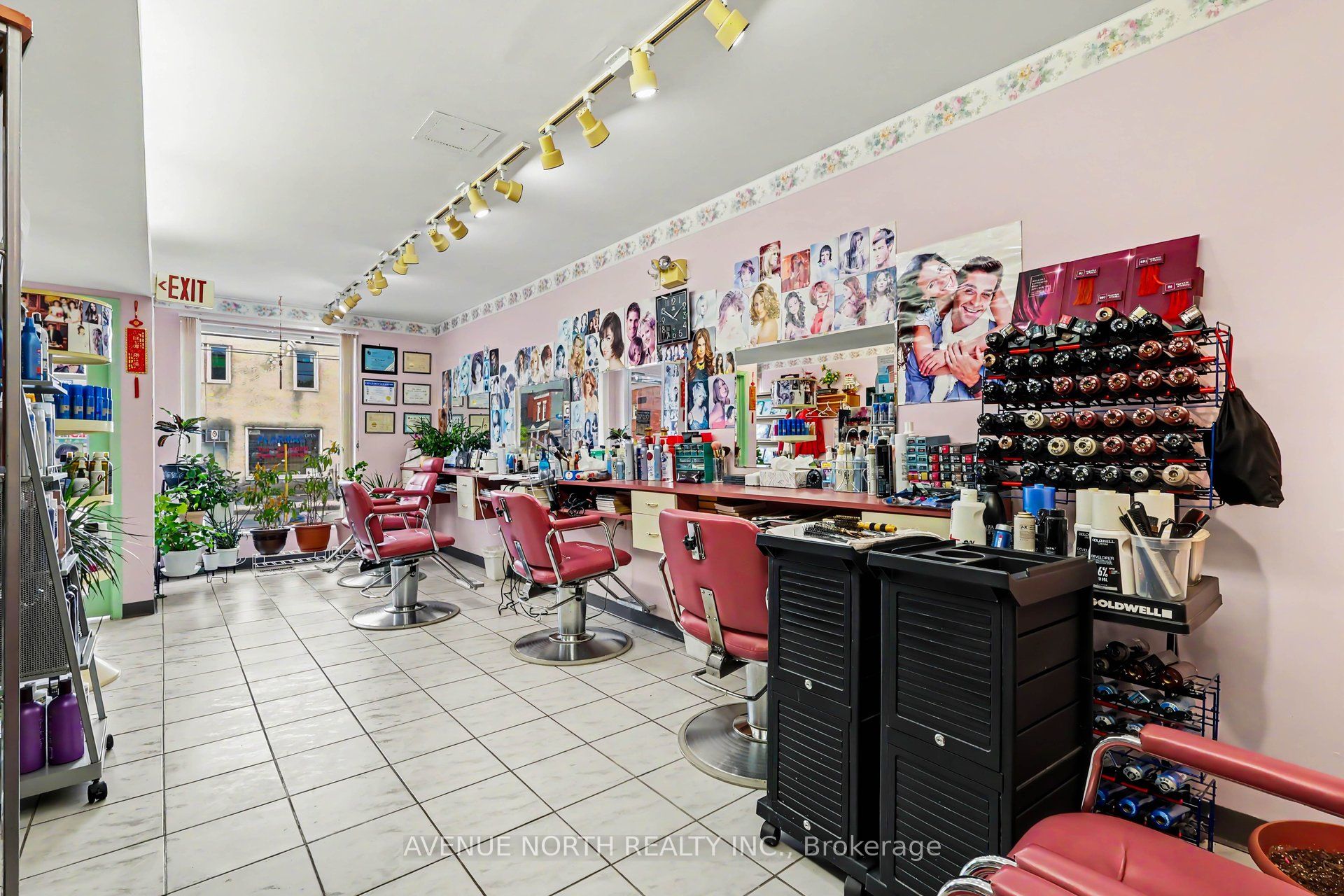 367 Booth Street Property Photo 8