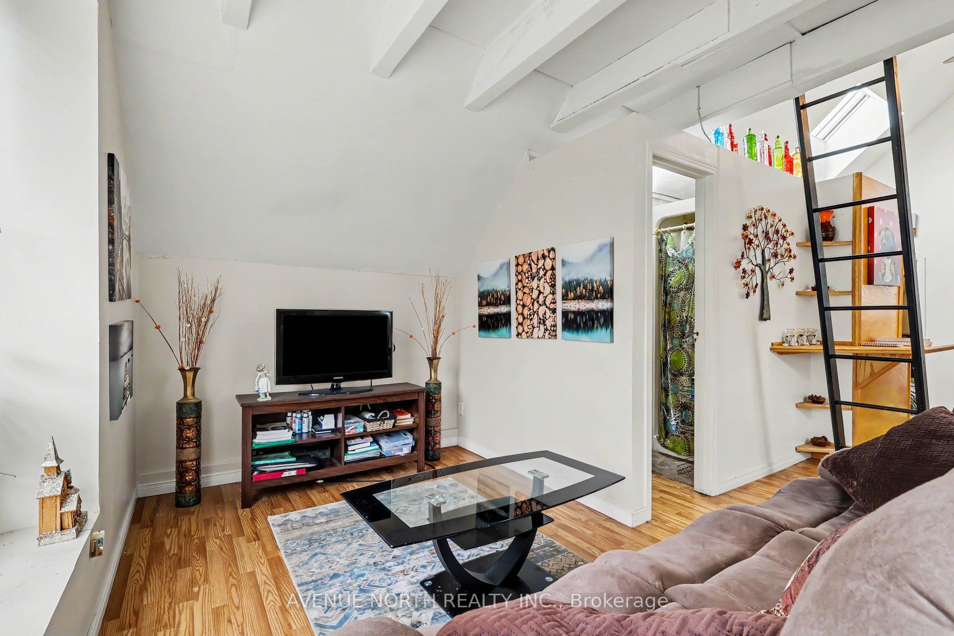 367 Booth Street Property Photo 21