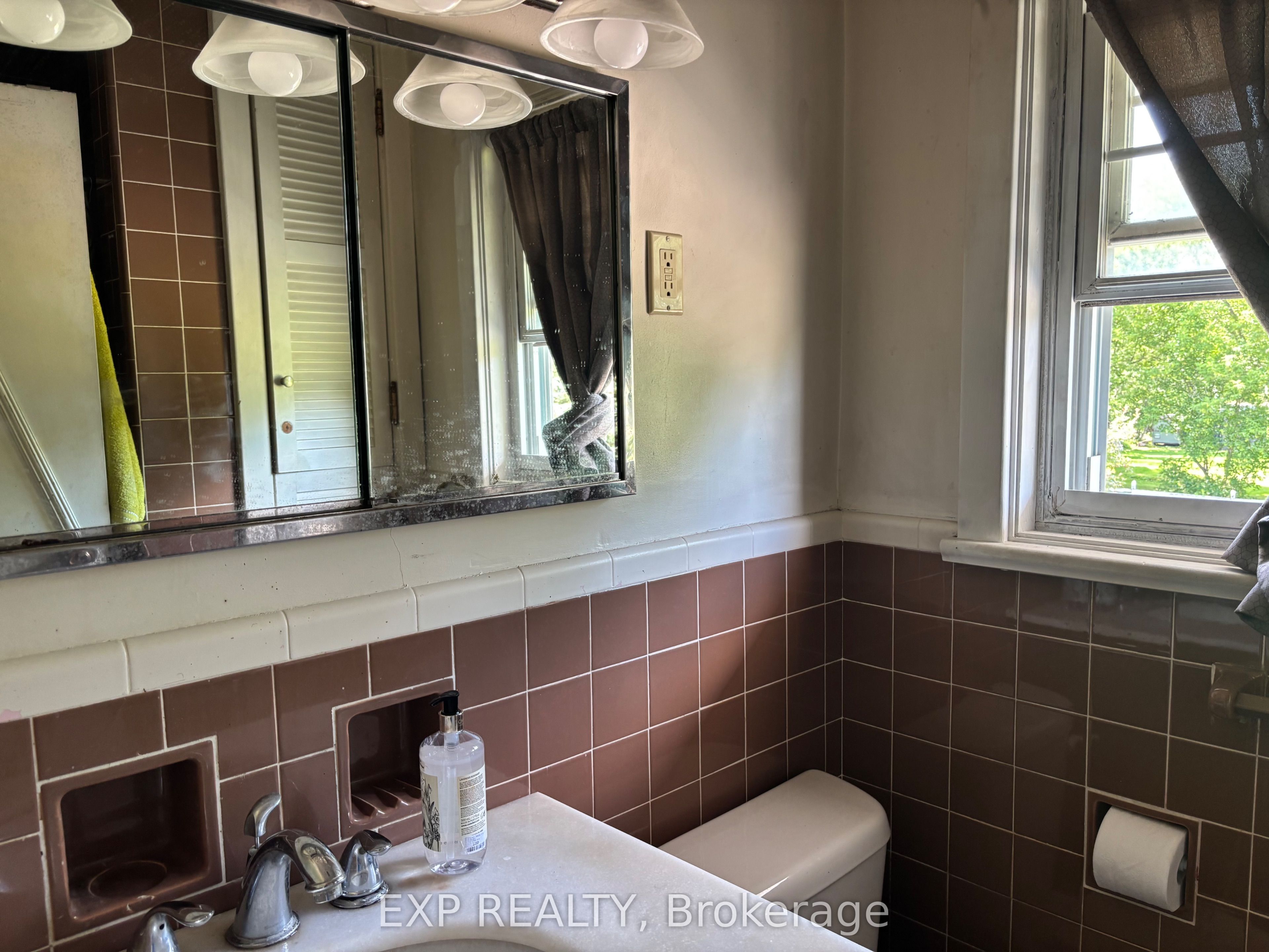 16 Civic Street Property Photo 14