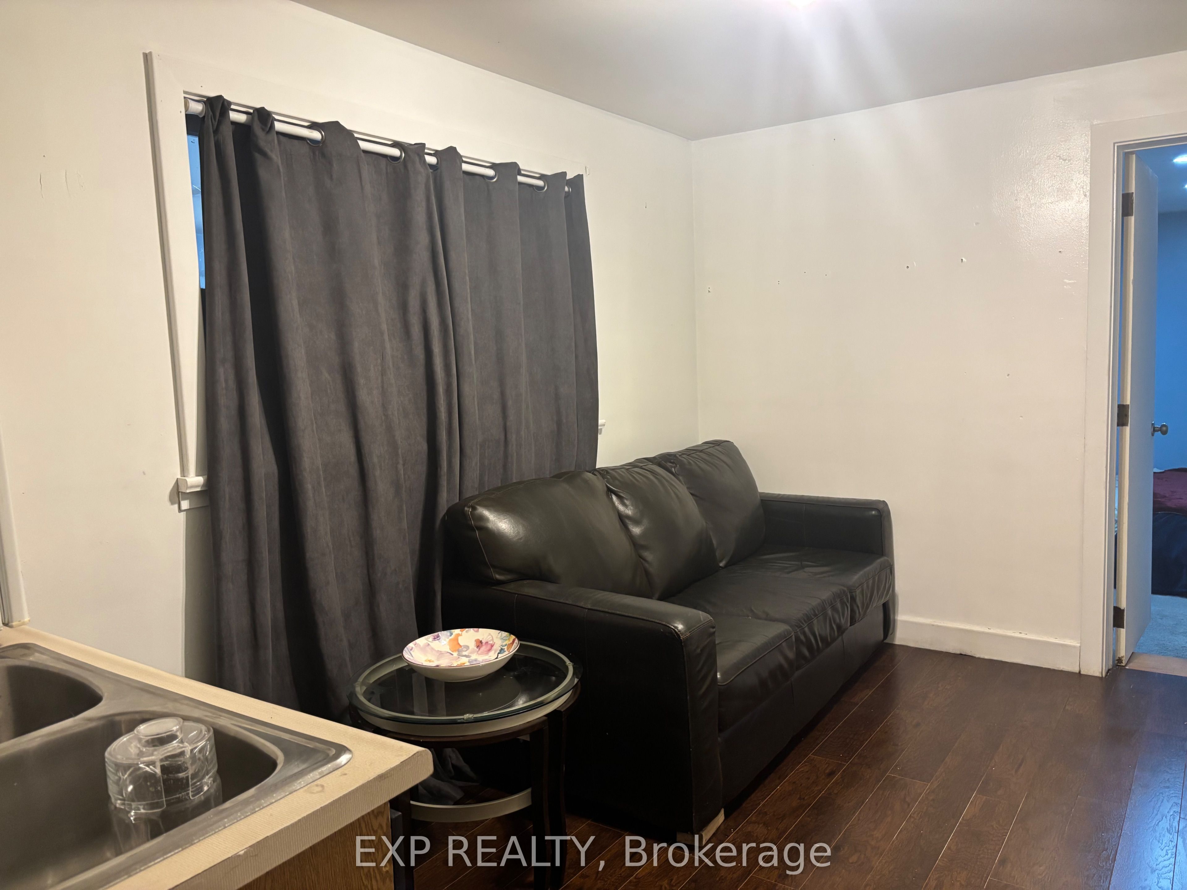 16 Civic Street Property Photo 22