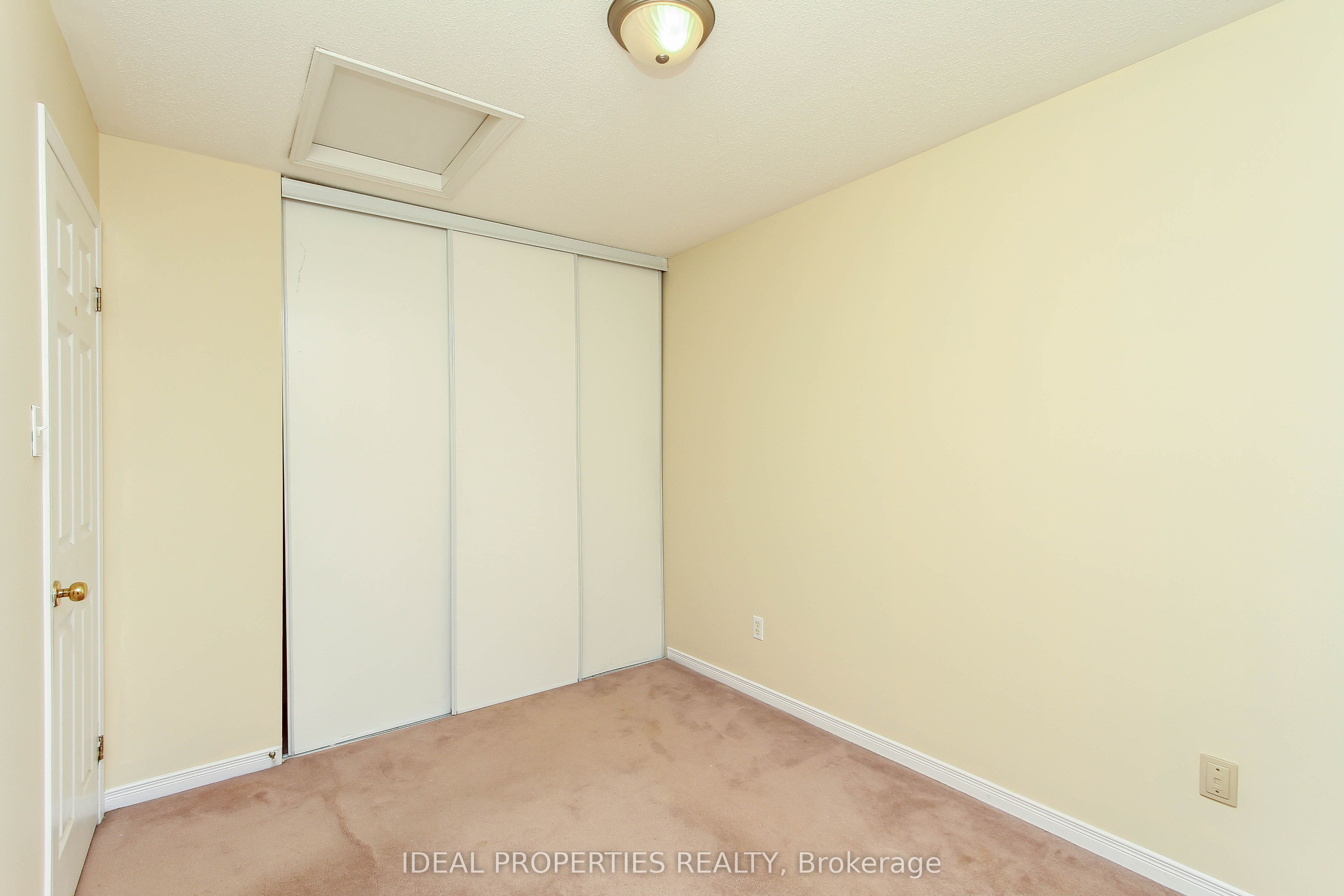 418 Beatrice Drive Property Photo 33