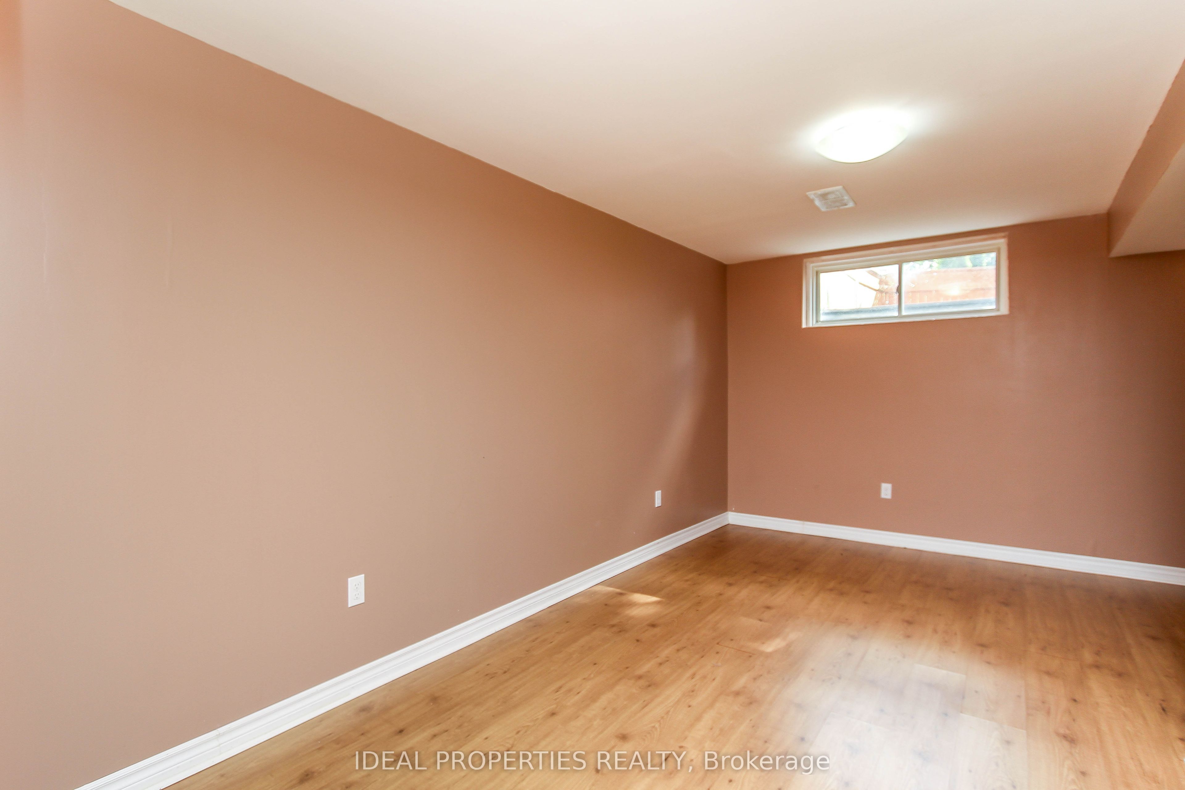 418 Beatrice Drive Property Photo 40