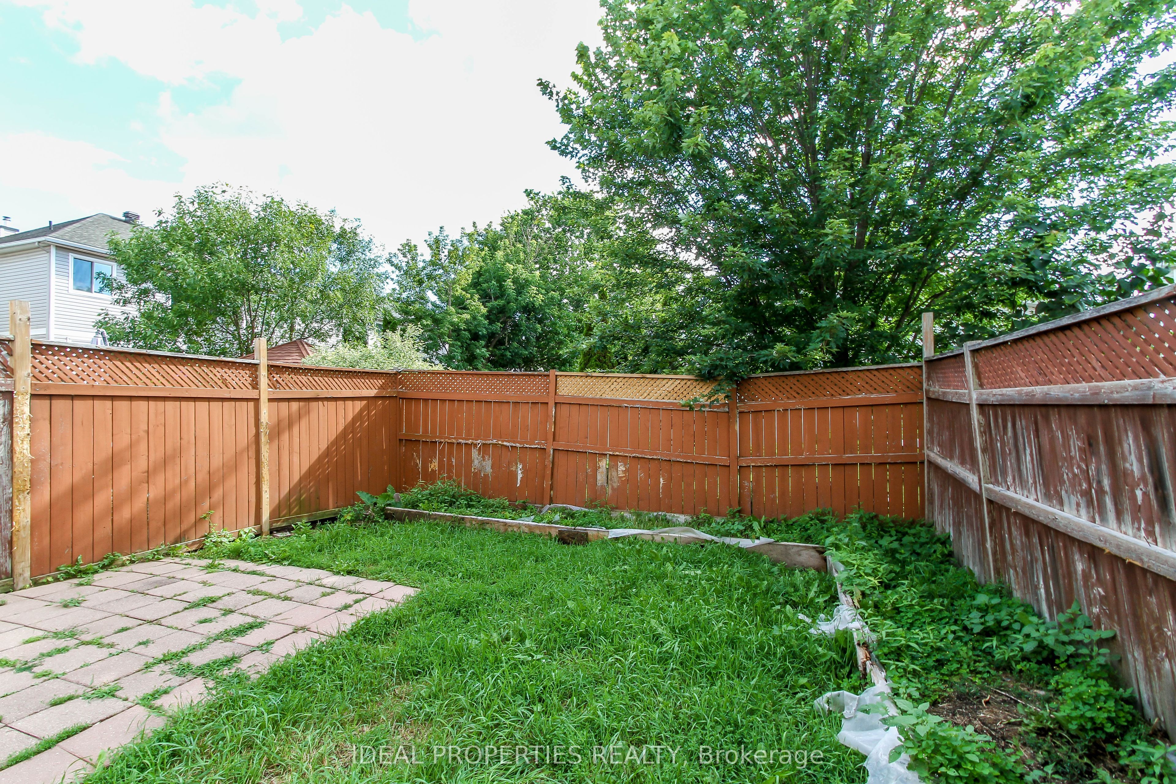 418 Beatrice Drive Property Photo 45