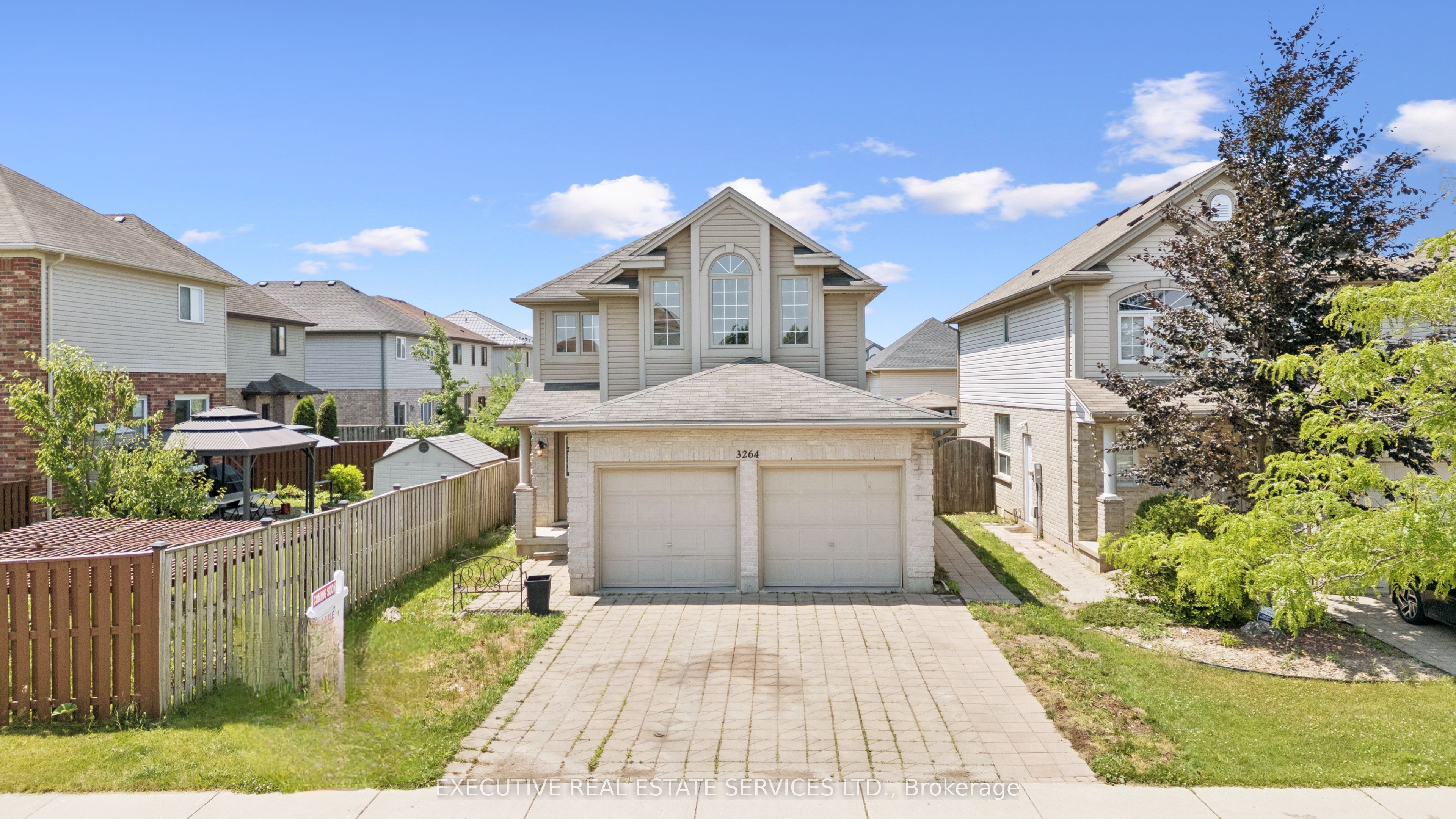 3264 Meadowgate Boulevard Property Photo 3