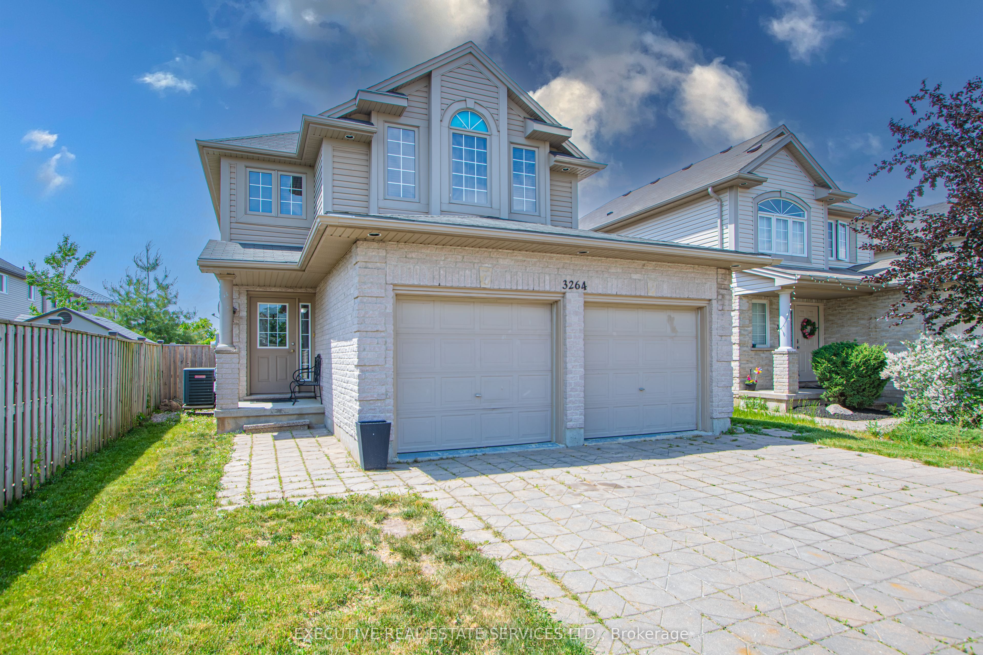 3264 Meadowgate Boulevard Property Photo 4