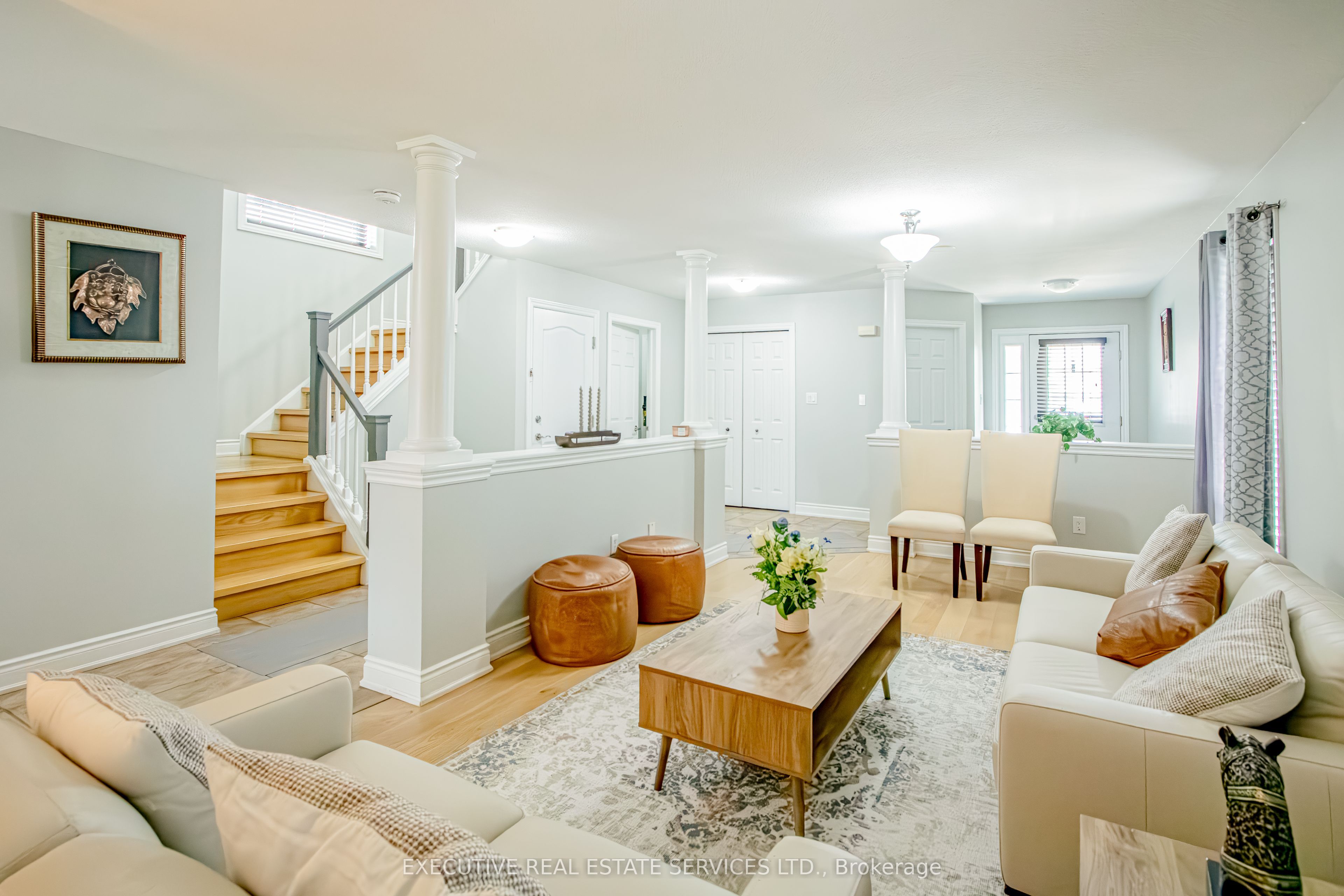3264 Meadowgate Boulevard Property Photo 12