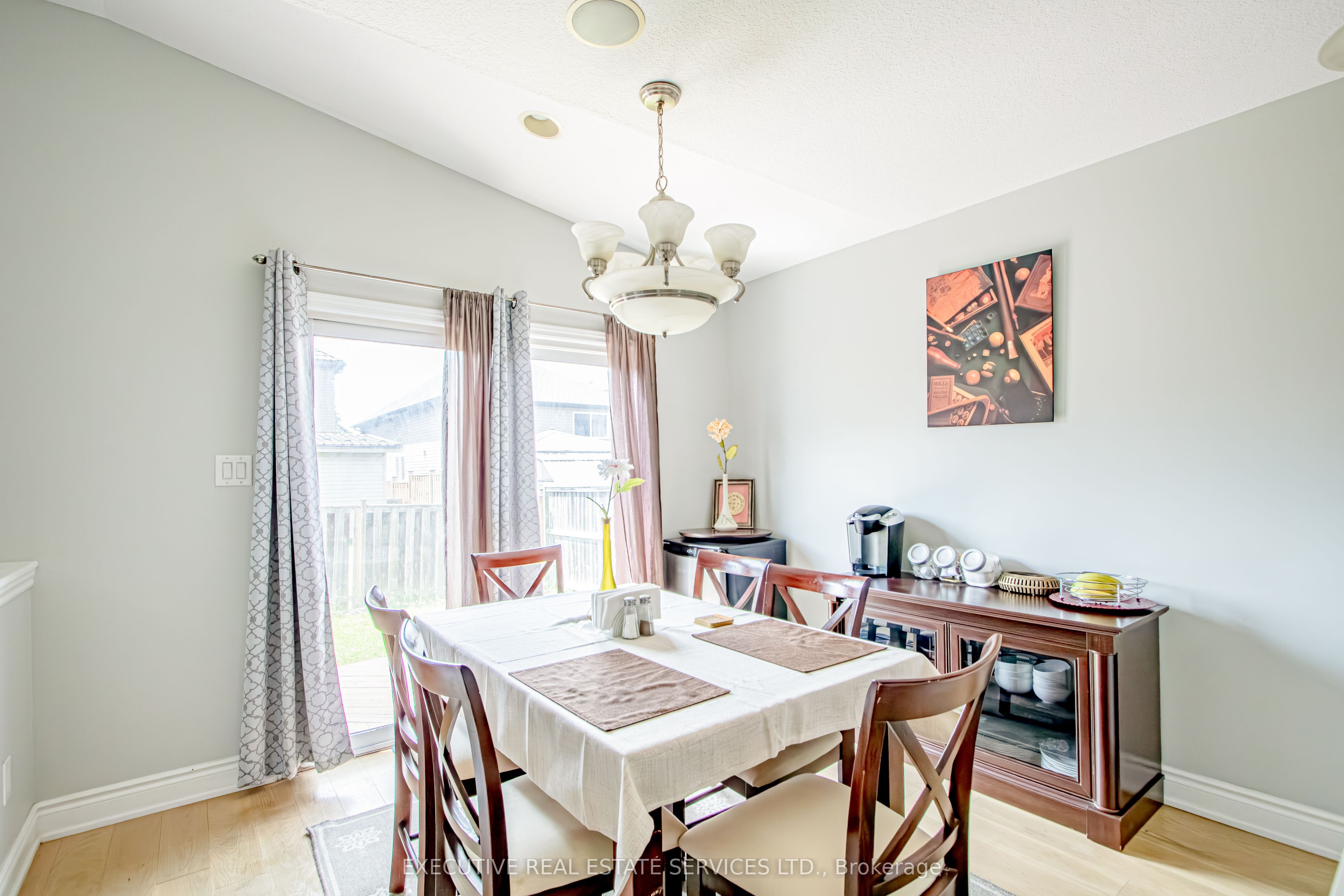 3264 Meadowgate Boulevard Property Photo 18