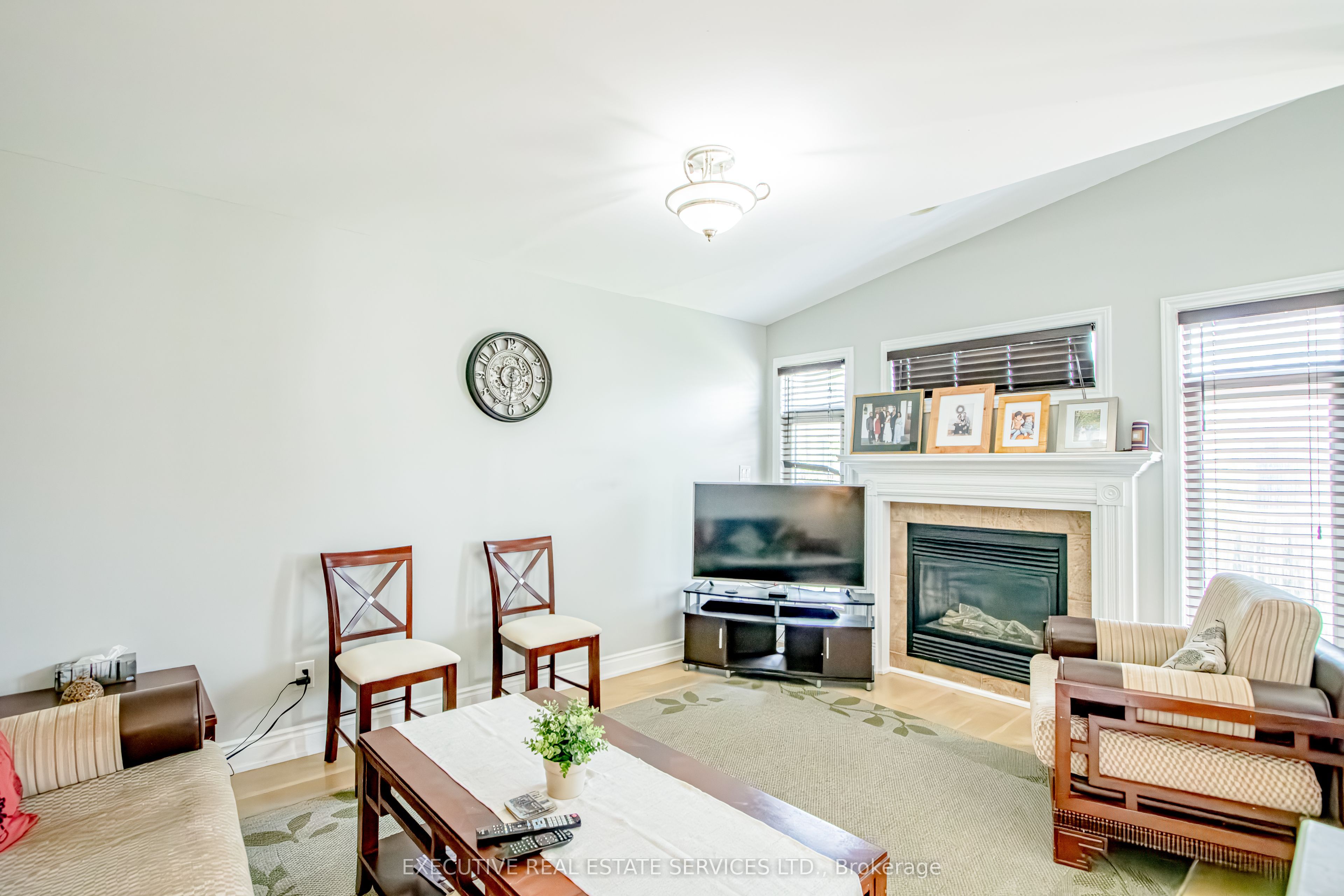 3264 Meadowgate Boulevard Property Photo 19