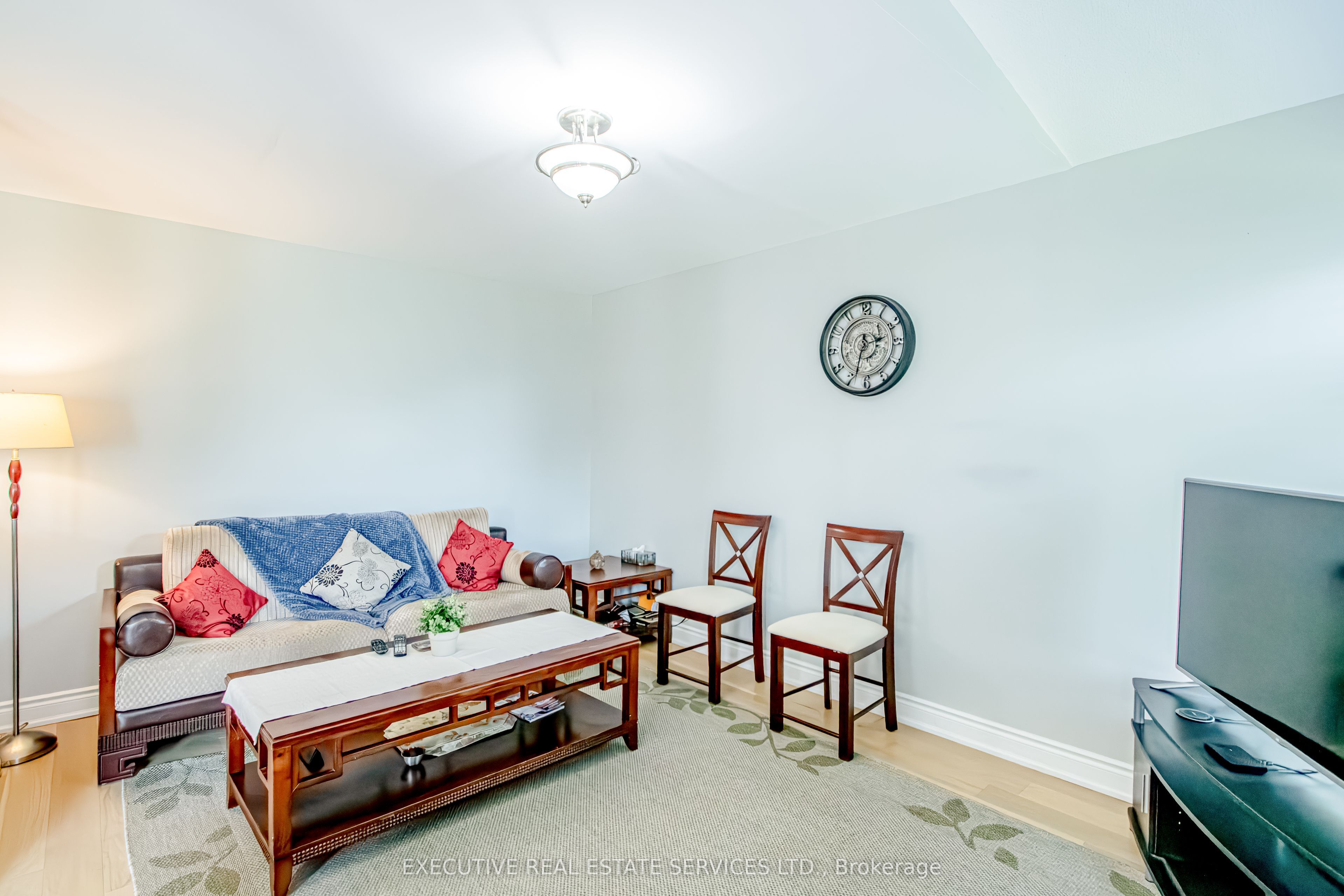 3264 Meadowgate Boulevard Property Photo 20