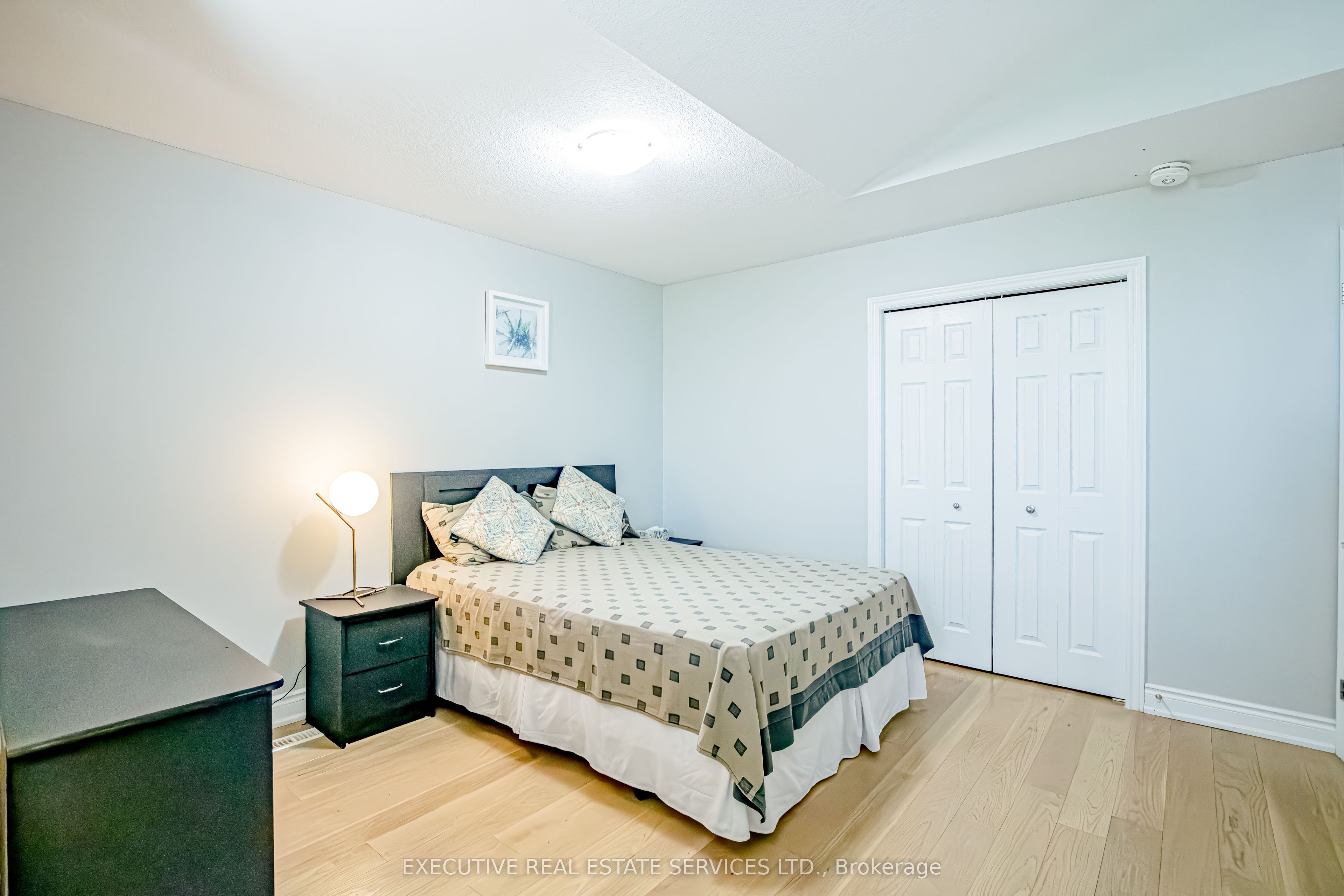 3264 Meadowgate Boulevard Property Photo 25