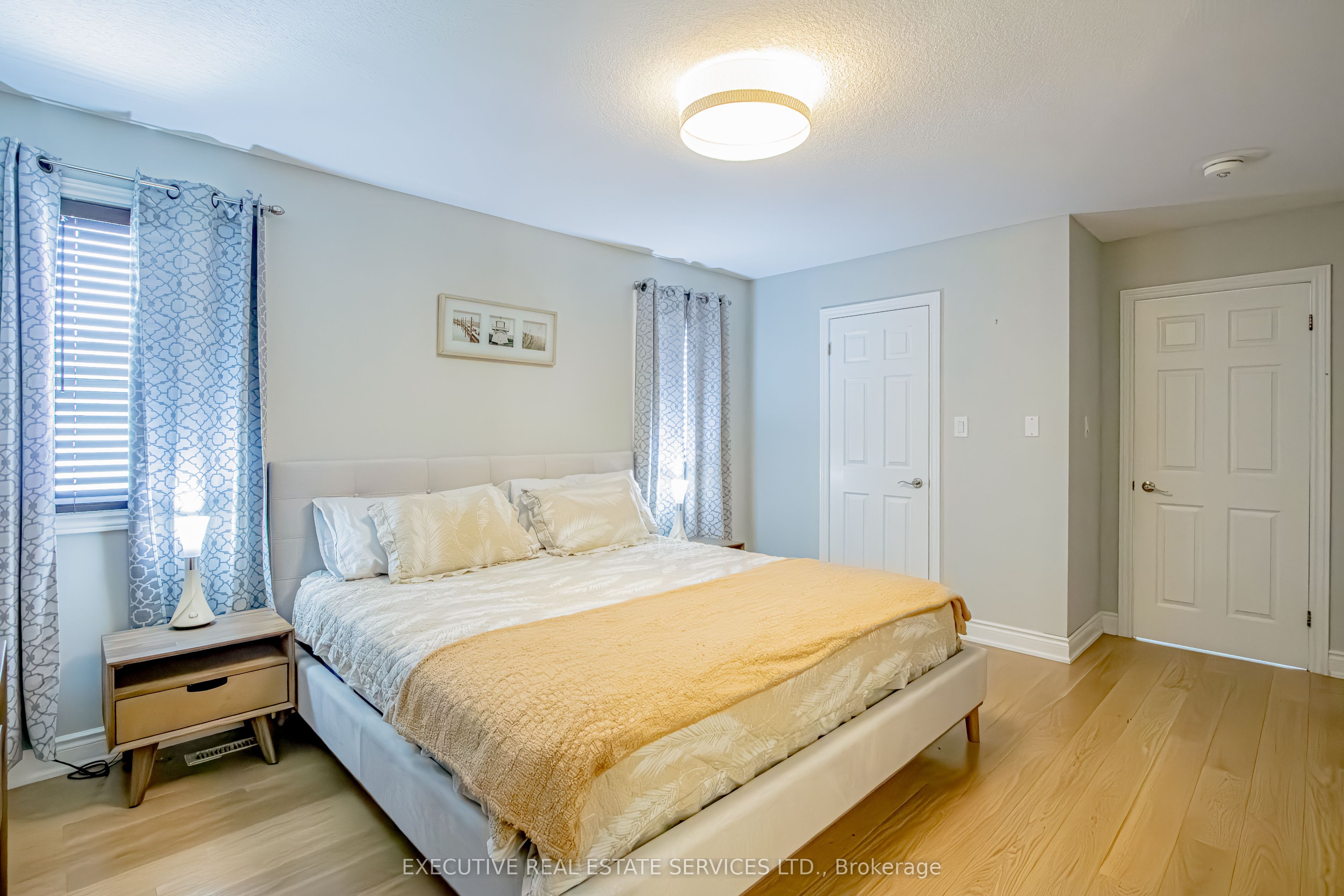 3264 Meadowgate Boulevard Property Photo 30