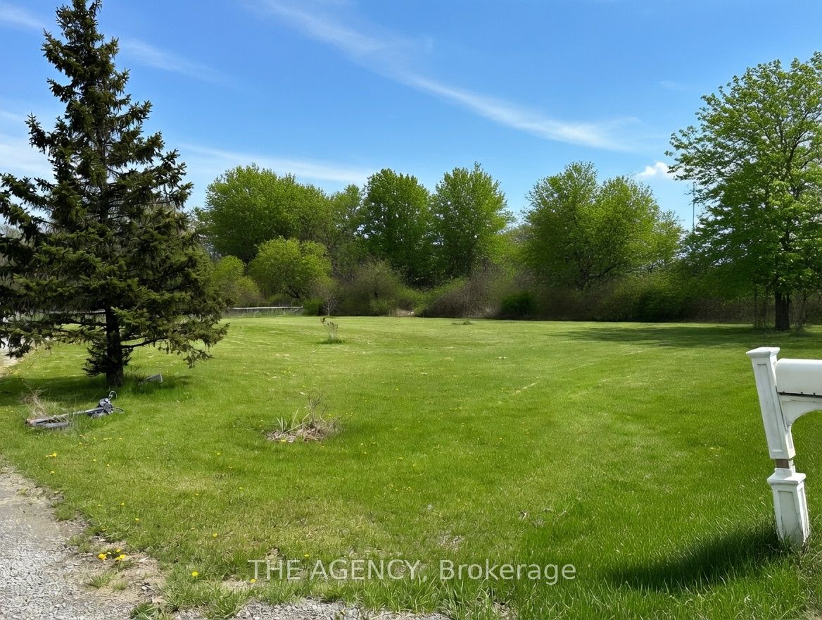 295 Park Road S Property Photo 8