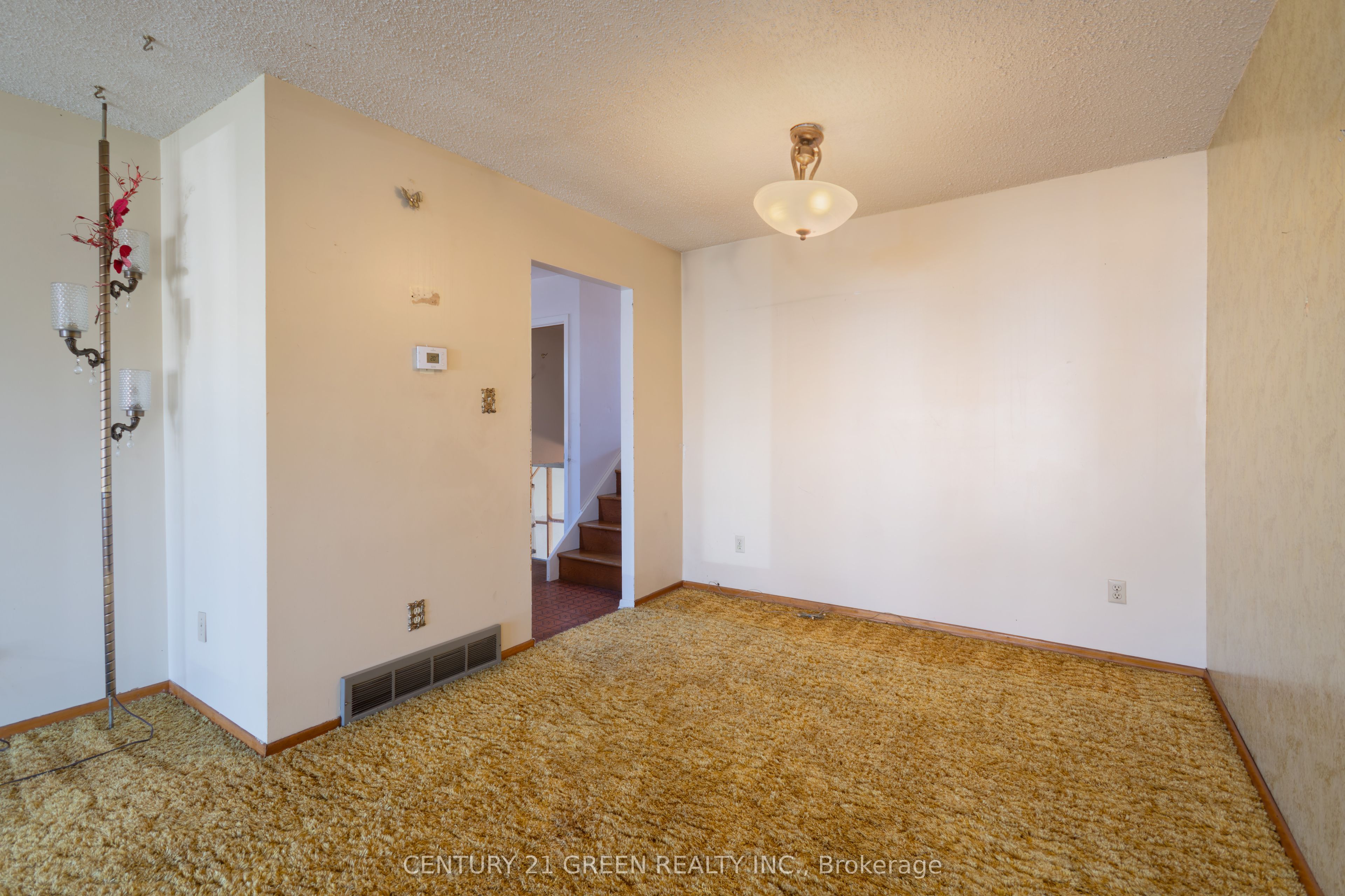 729 West 5th Street Property Photo 11