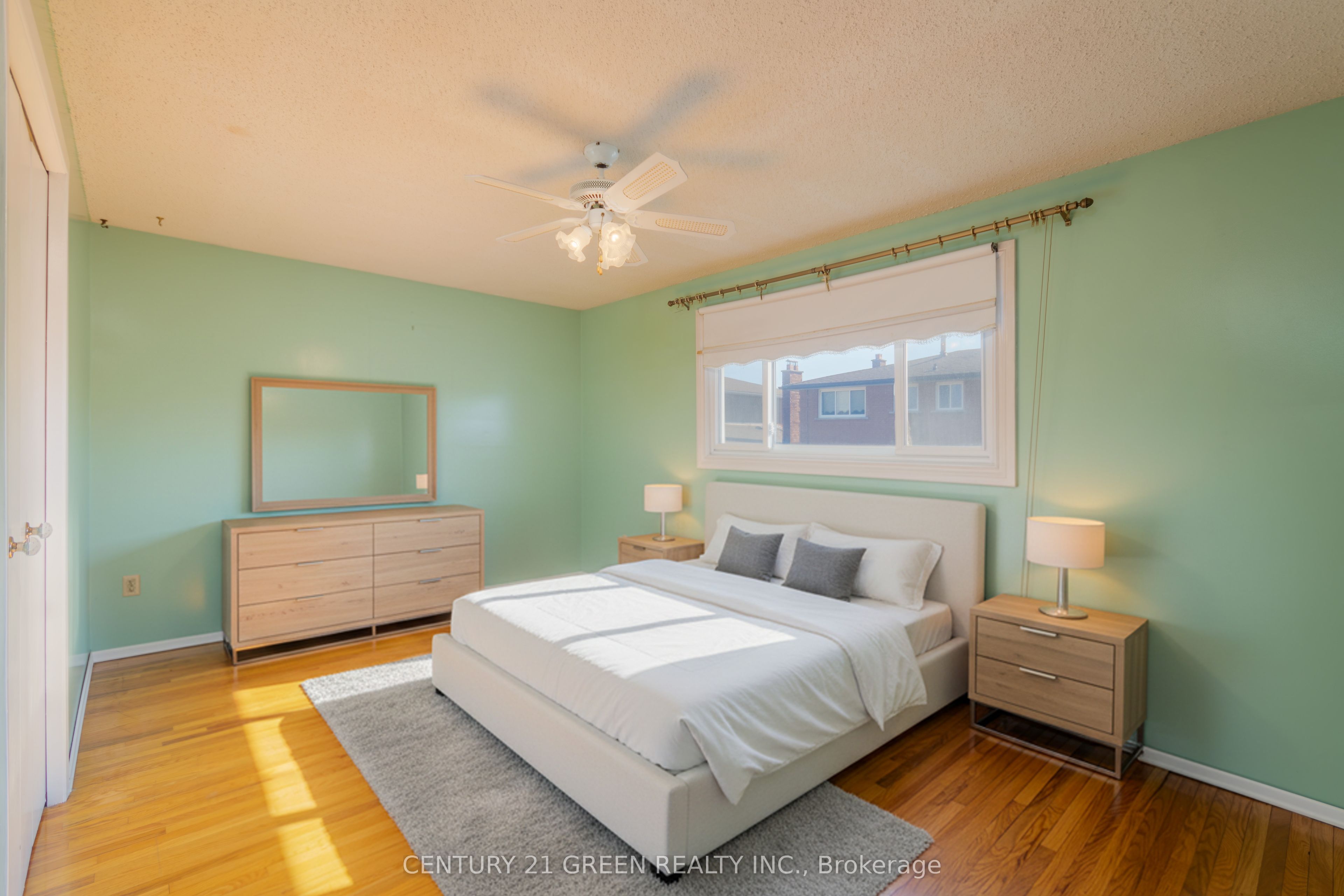 729 West 5th Street Property Photo 20
