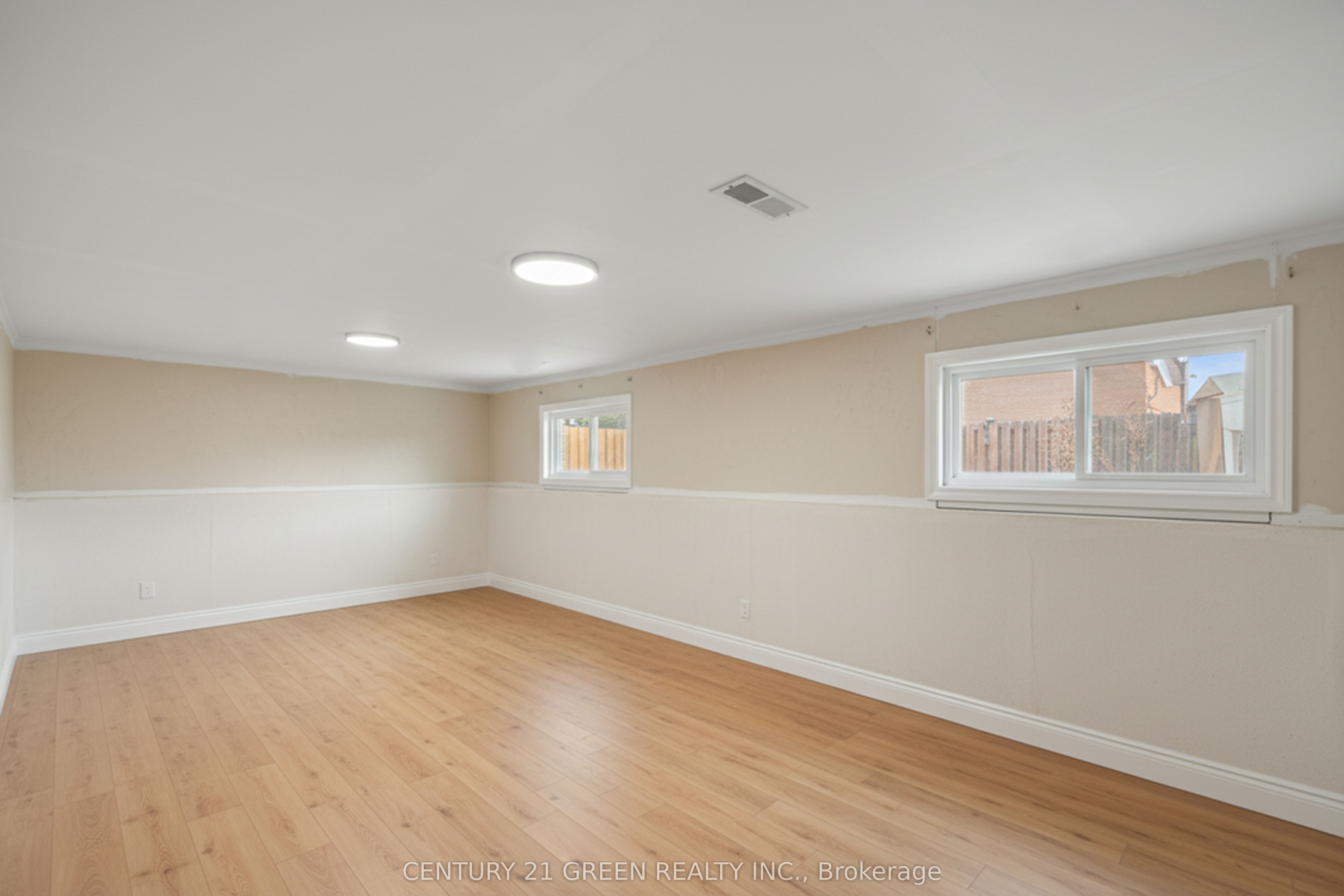 729 West 5th Street Property Photo 32