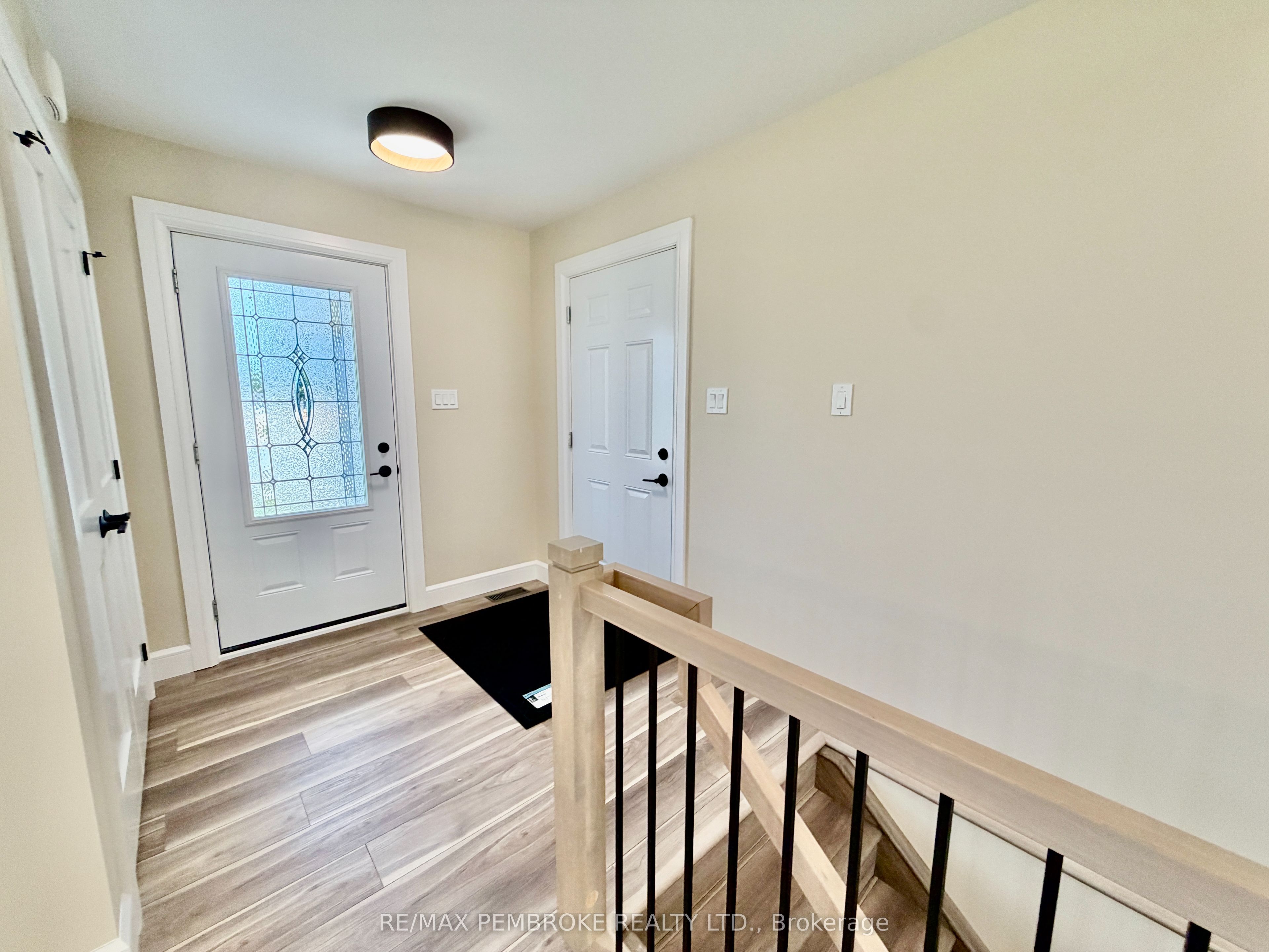 13 Eddy Crescent Property Photo 5