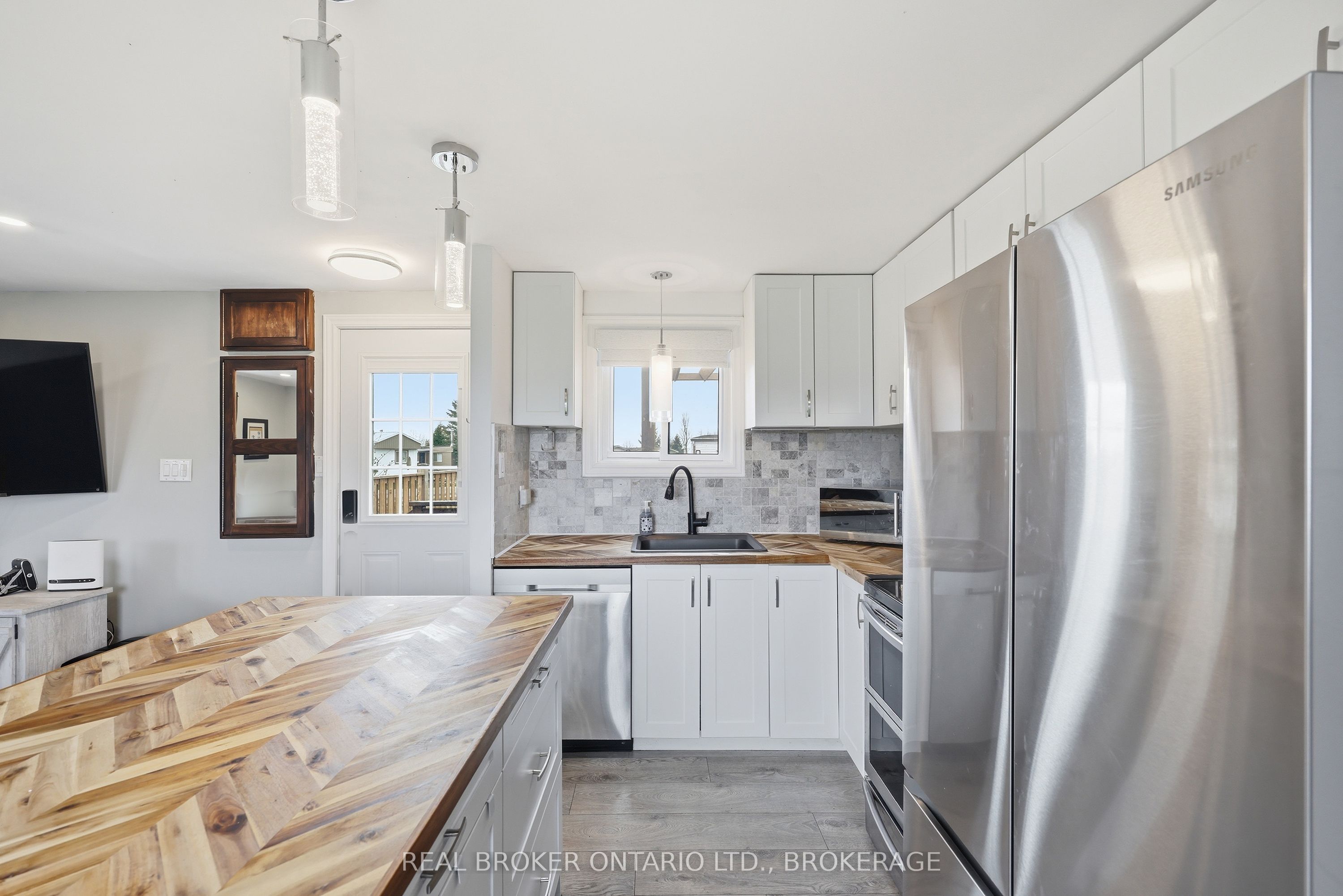 11 Hermes Drive Property Photo 12