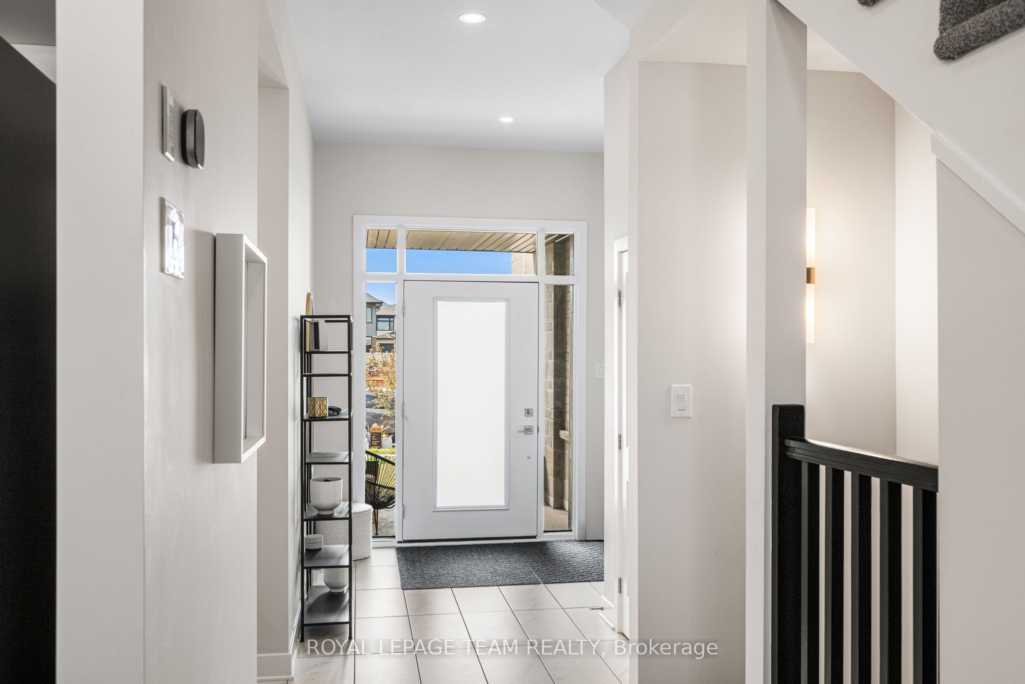 800 Solarium Avenue Property Photo 3