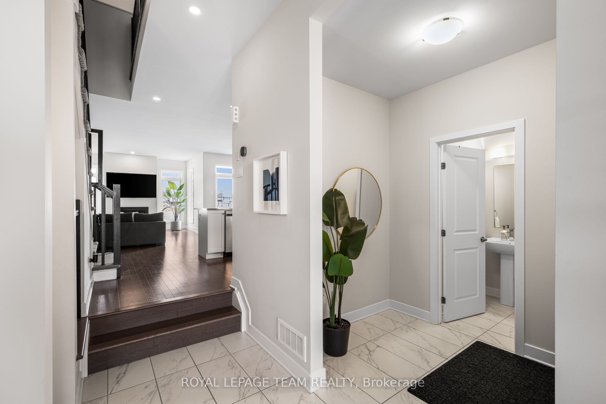 800 Solarium Avenue Property Photo 4