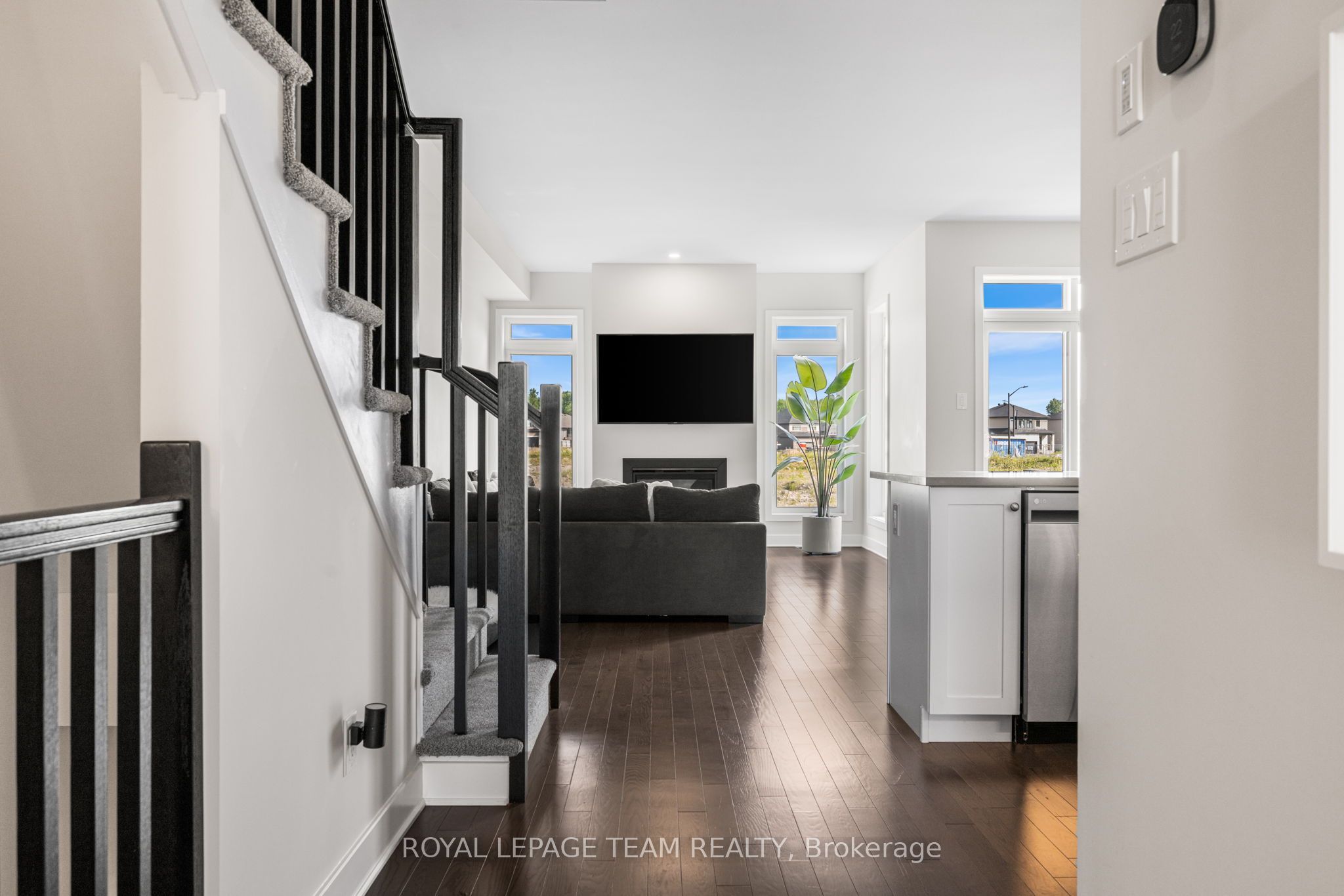 800 Solarium Avenue Property Photo 6