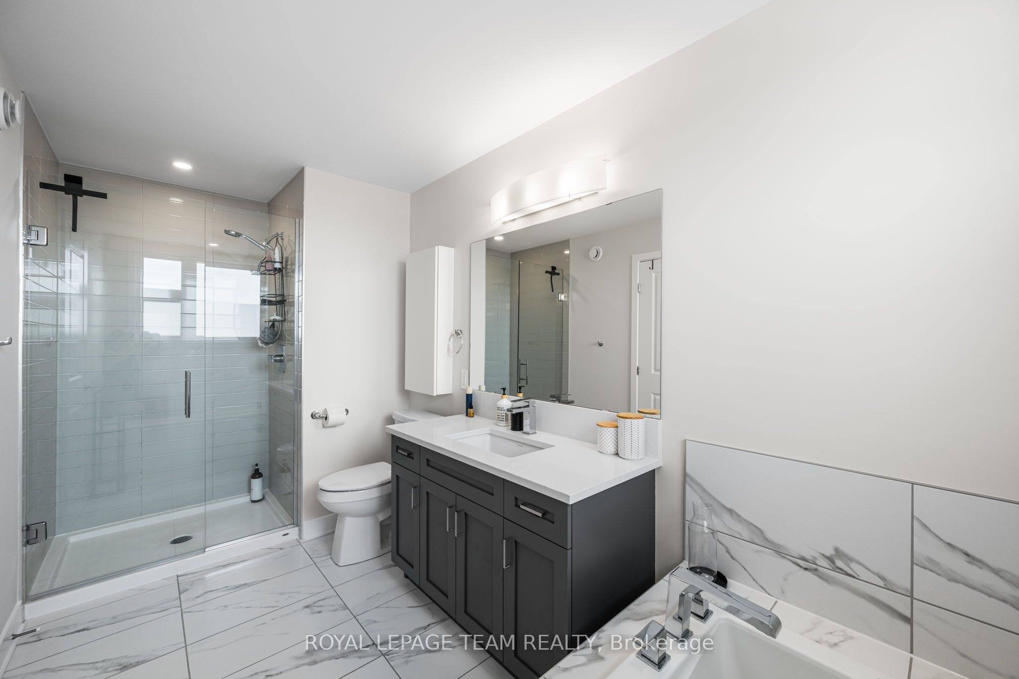 800 Solarium Avenue Property Photo 21