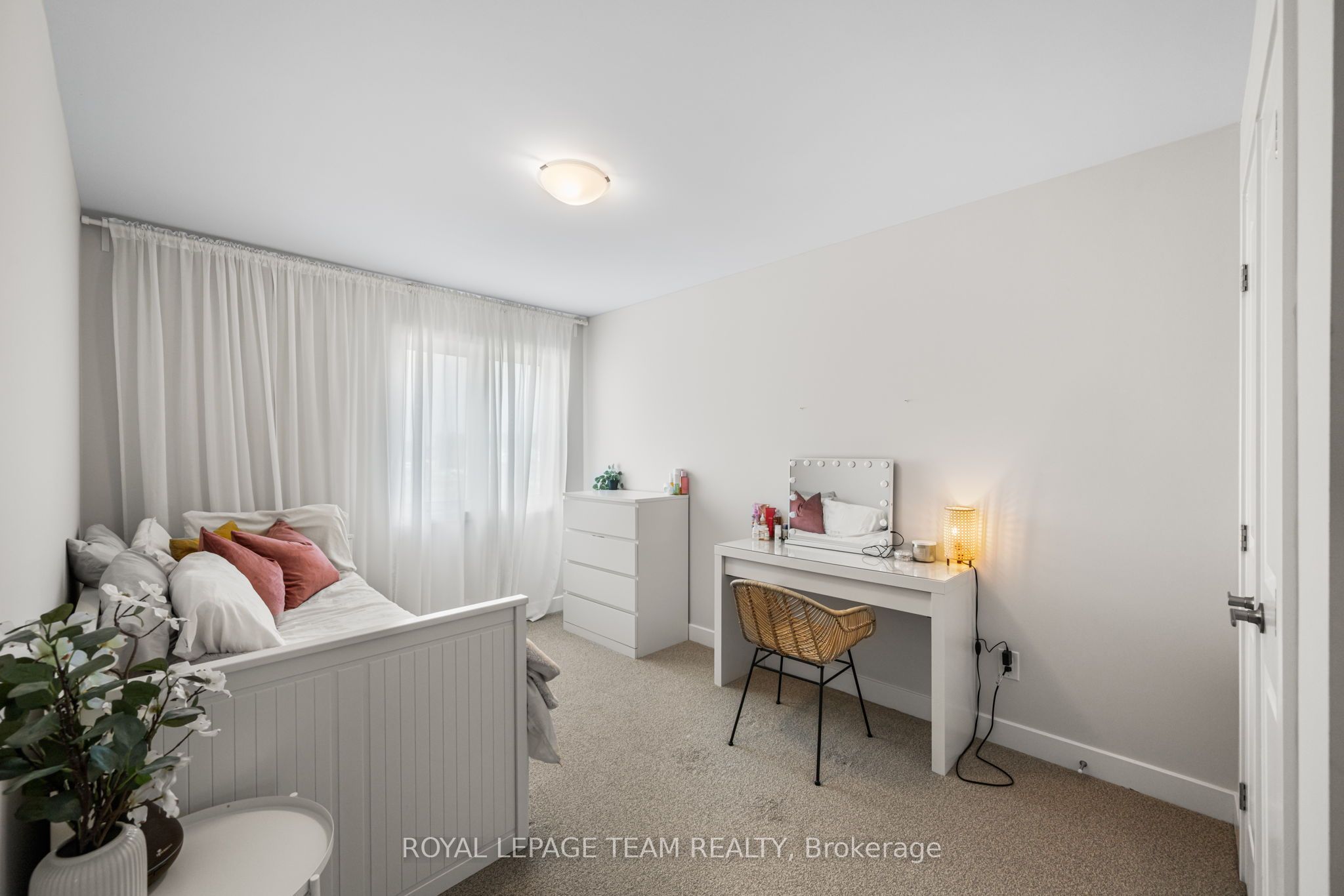 800 Solarium Avenue Property Photo 23