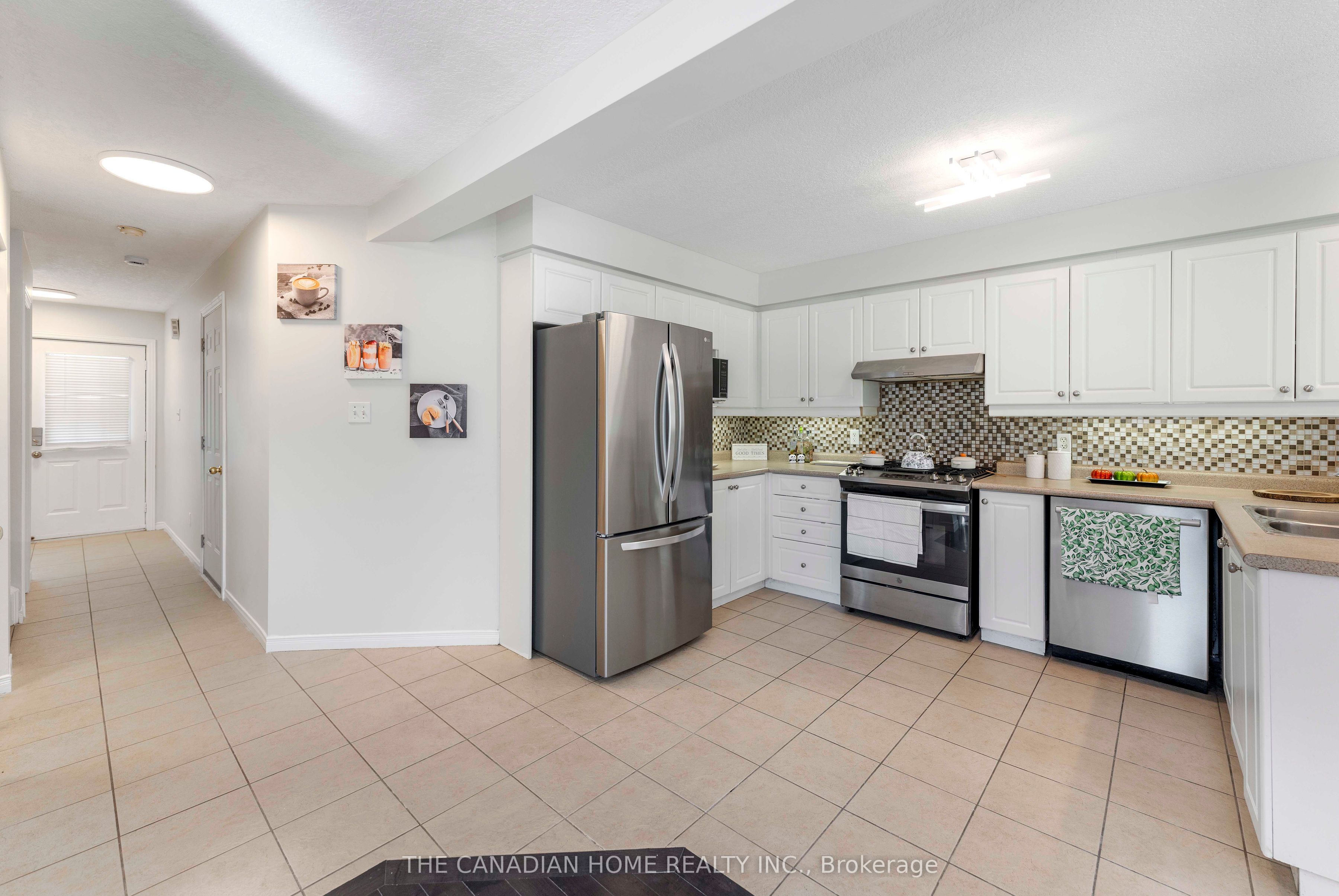 500 Robert Ferrie Drive Property Photo 34