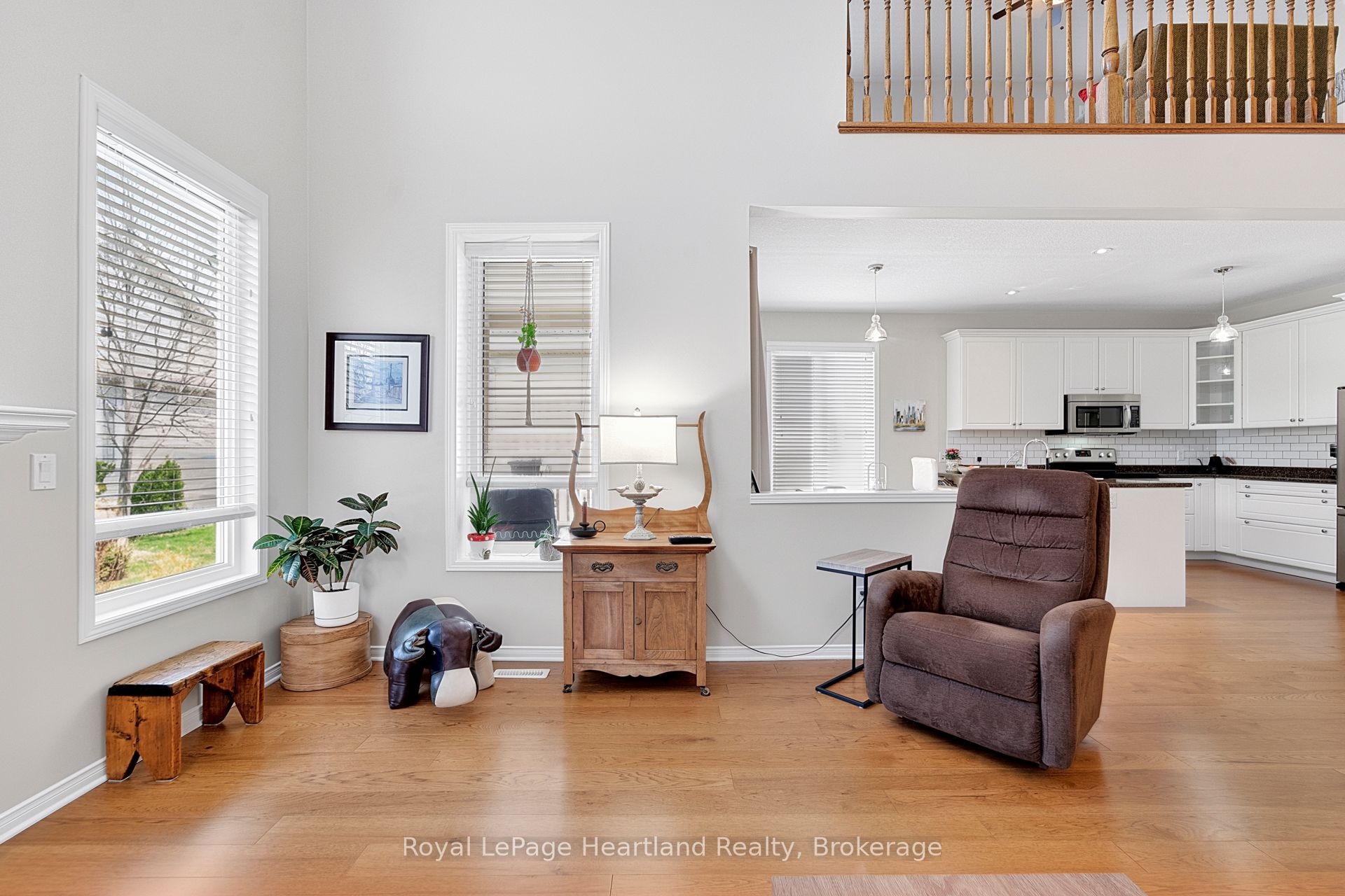 16 Macpherson Avenue Property Photo 14