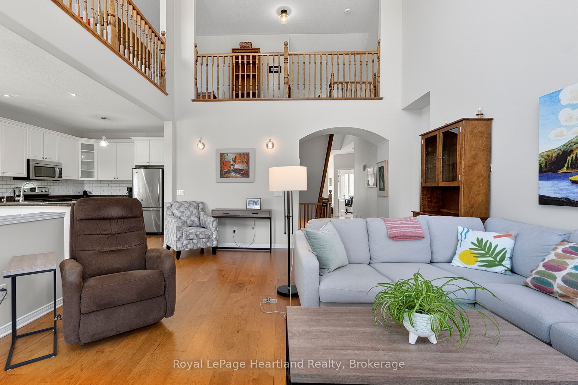 16 Macpherson Avenue Property Photo 16
