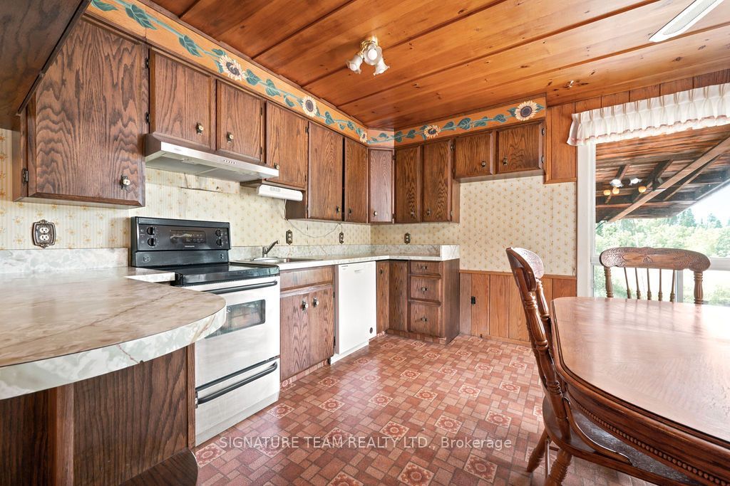 538 Lenser Road Property Photo 9