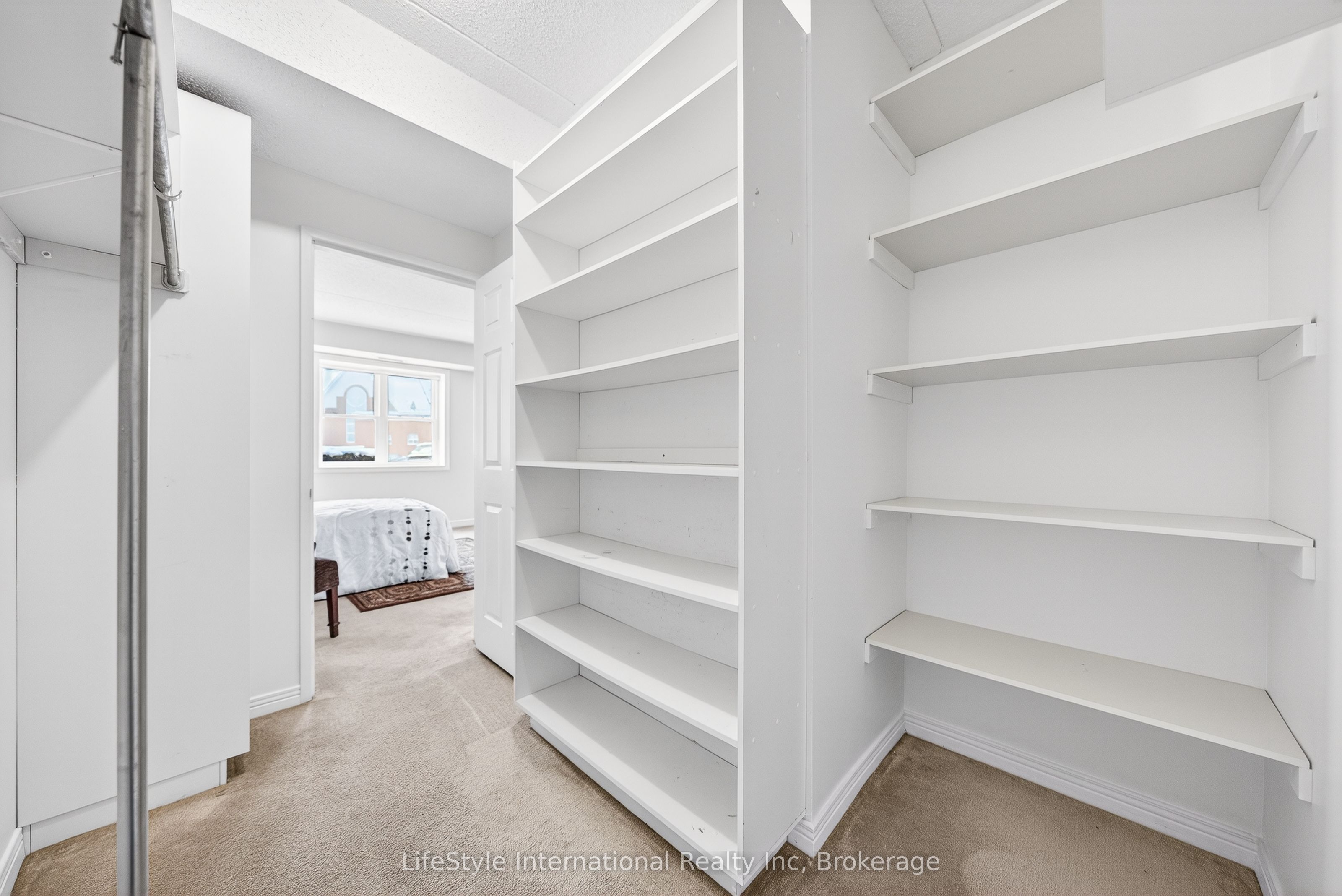 208 Silvercreek Parkway N 103 Property Photo 13