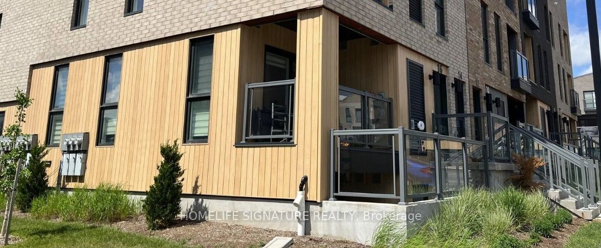 16 Urbane Boulevard Property Photo 2