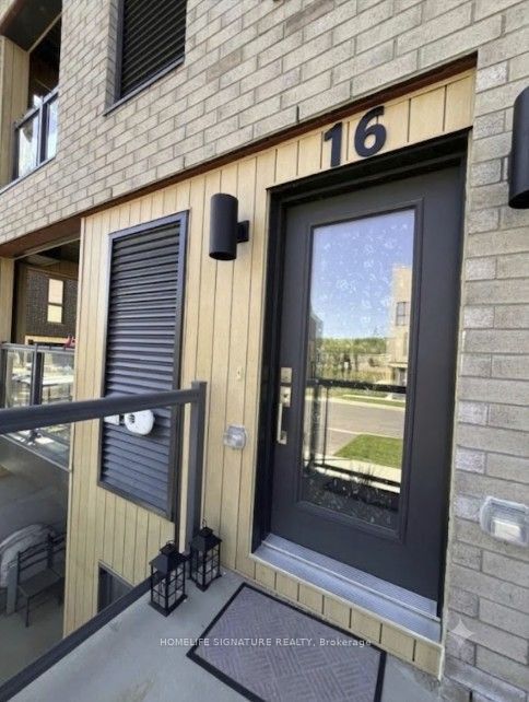 16 Urbane Boulevard Property Photo 4