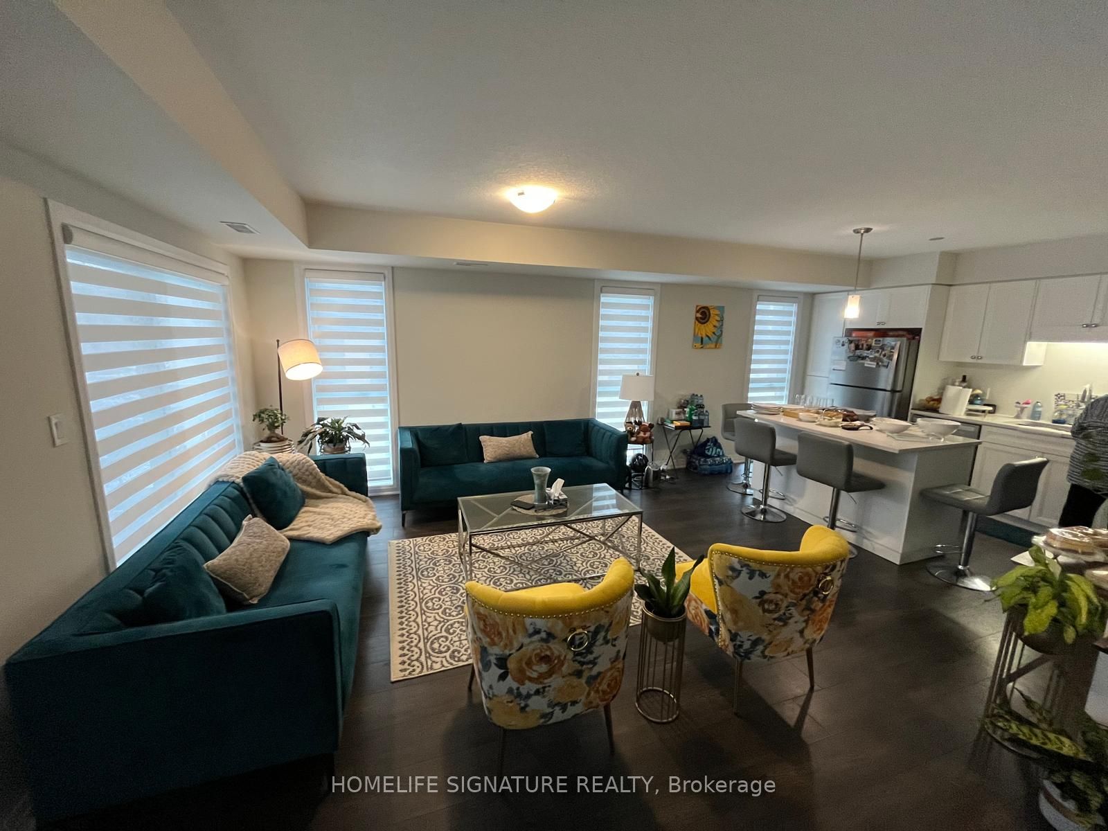 16 Urbane Boulevard Property Photo 11