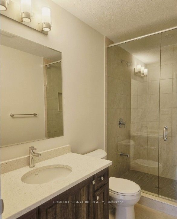 16 Urbane Boulevard Property Photo 20