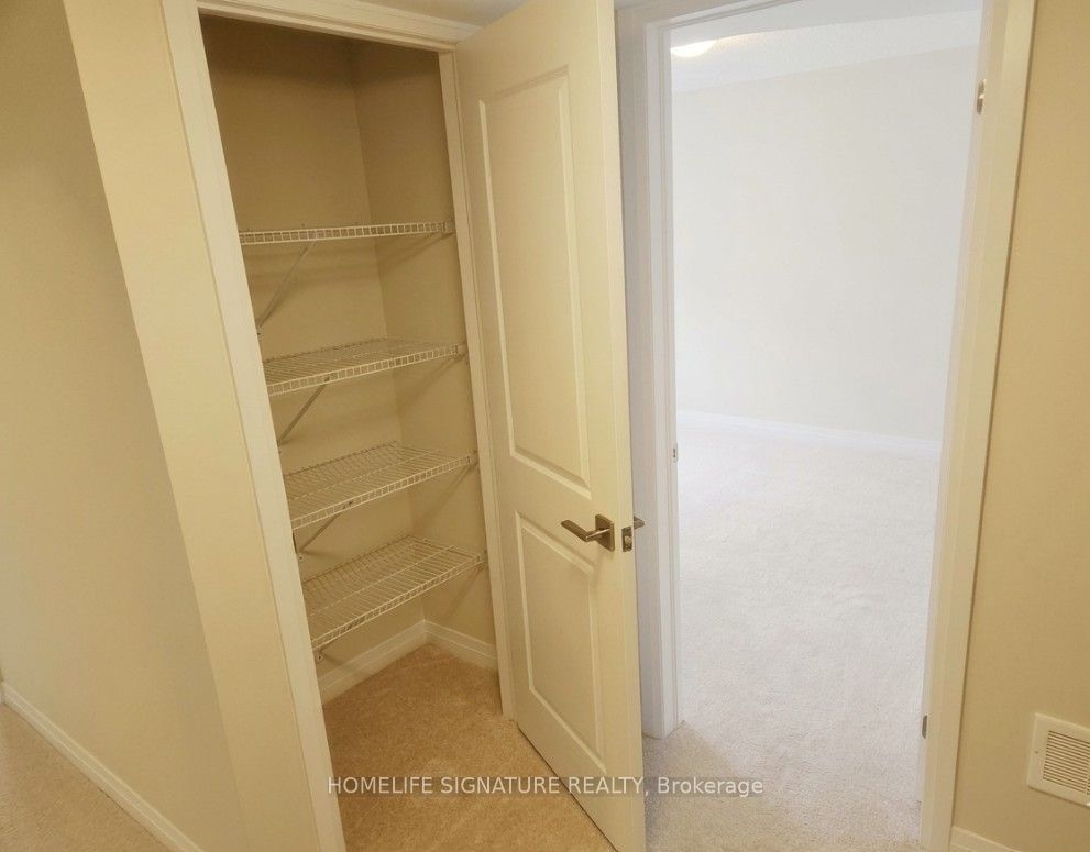 16 Urbane Boulevard Property Photo 21