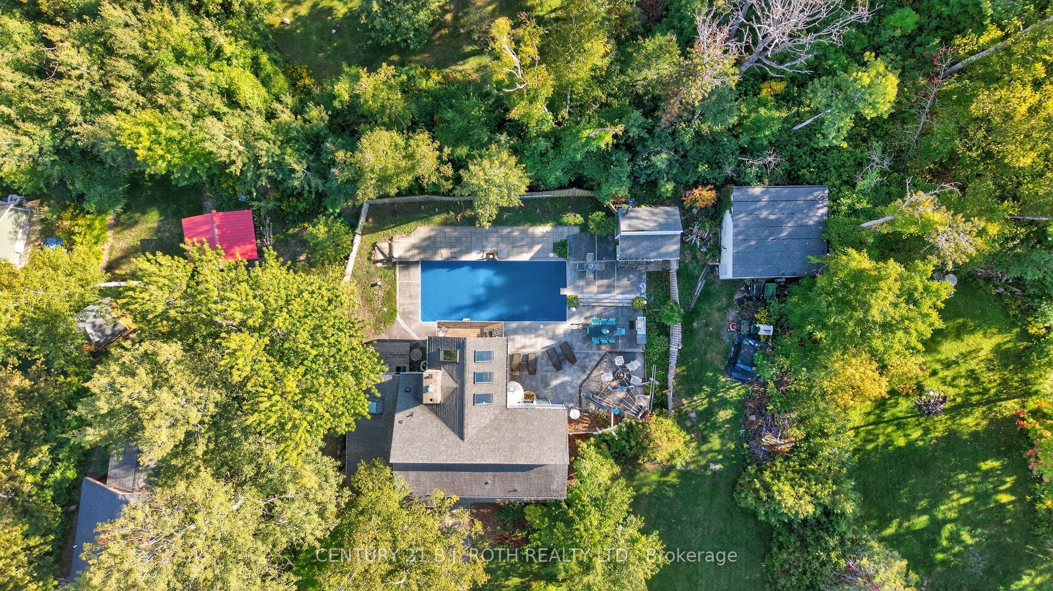 209846 26 Highway Property Photo 1