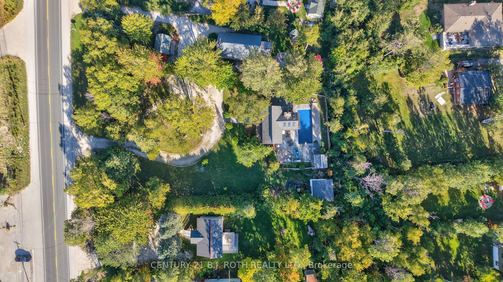 209846 26 Highway Property Photo 4
