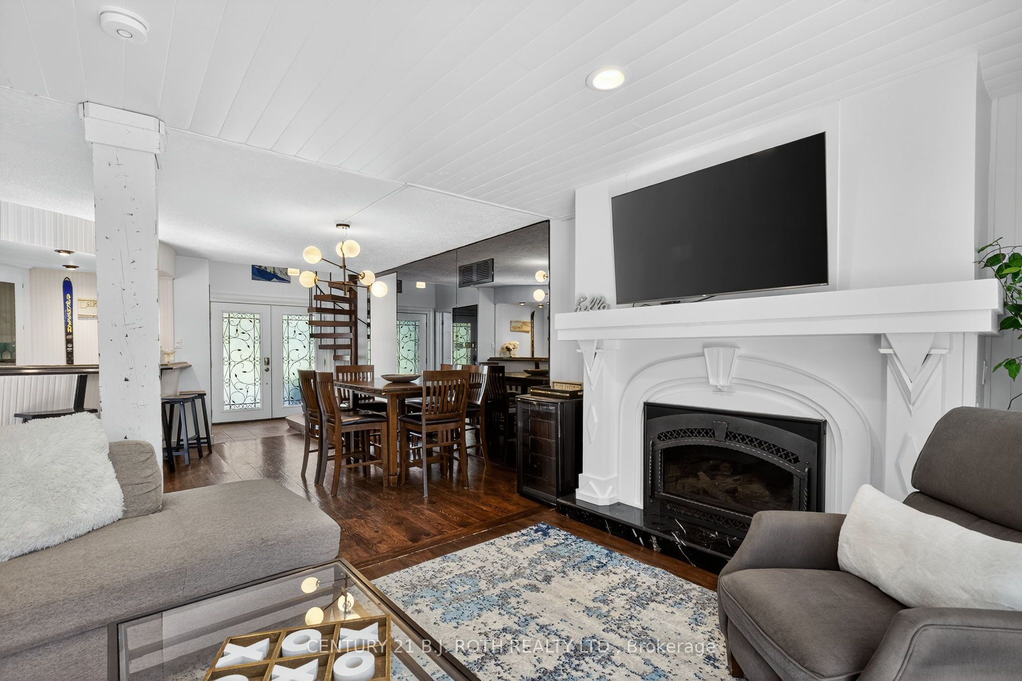 209846 26 Highway Property Photo 15