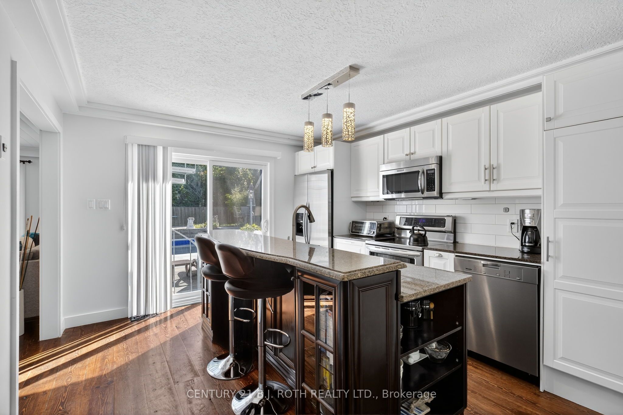 209846 26 Highway Property Photo 18